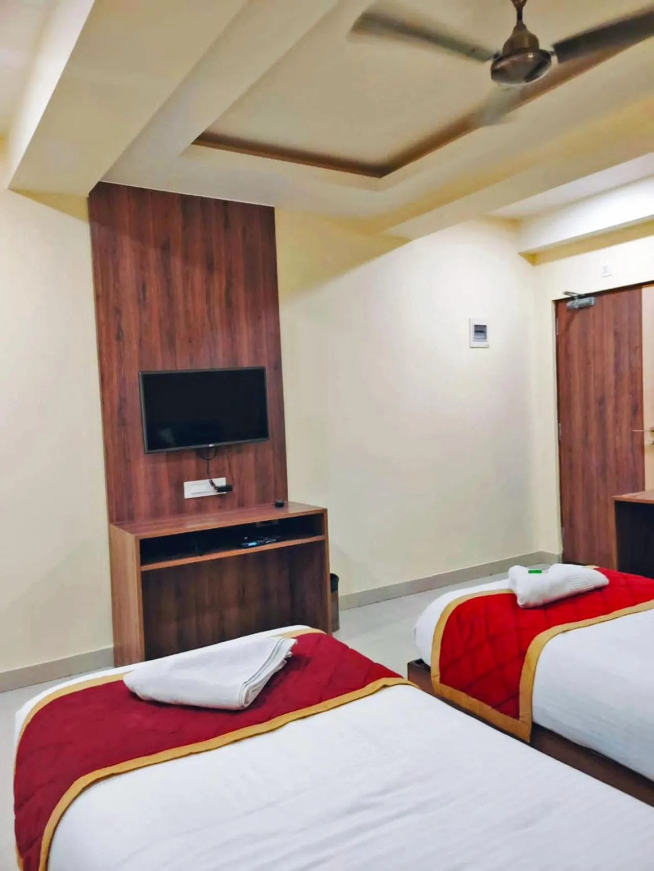 Bedroom in G Comforts Electronics City