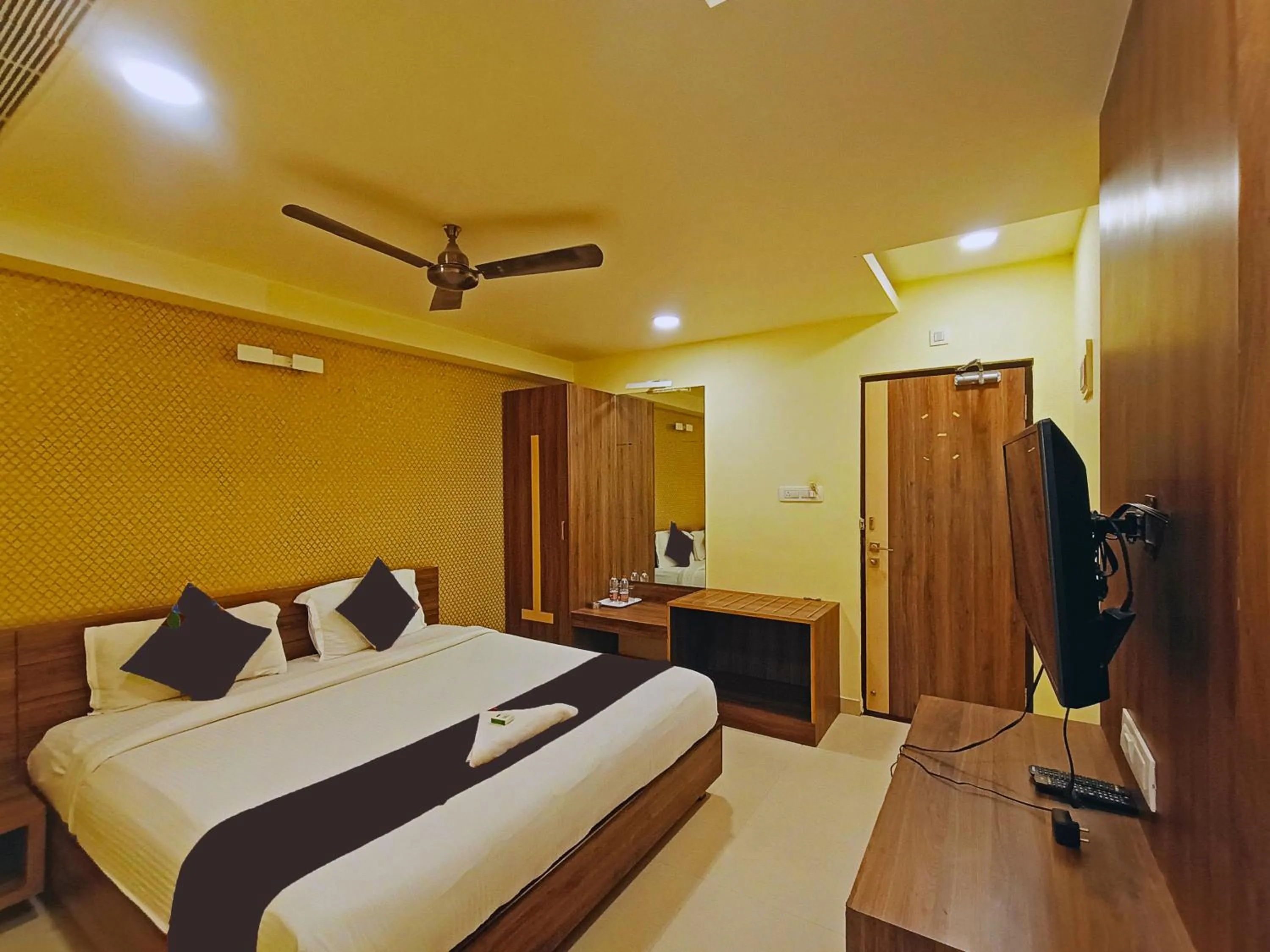 Bedroom in G Comforts Electronics City