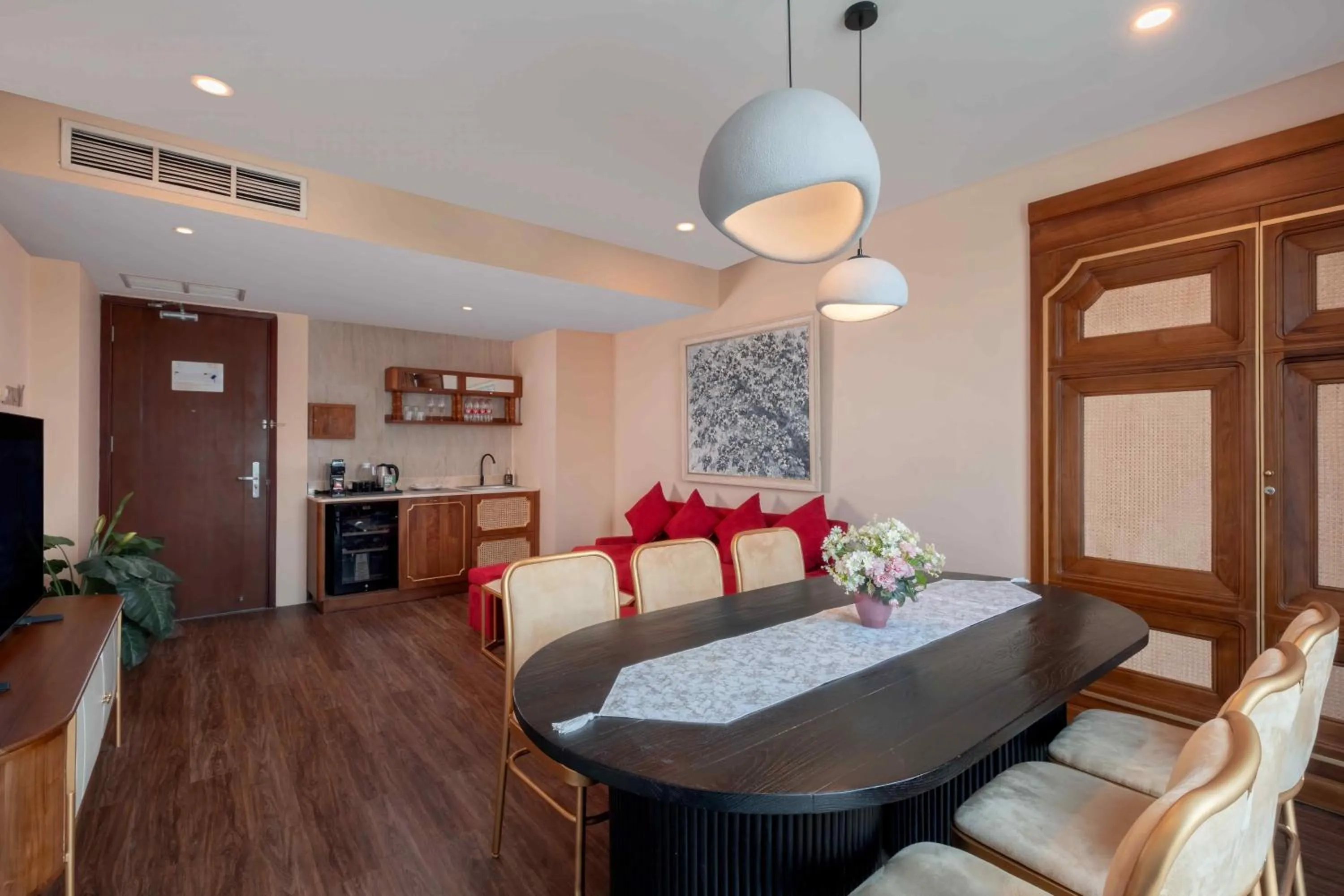 Living room in Grand Edge Hotel Semarang