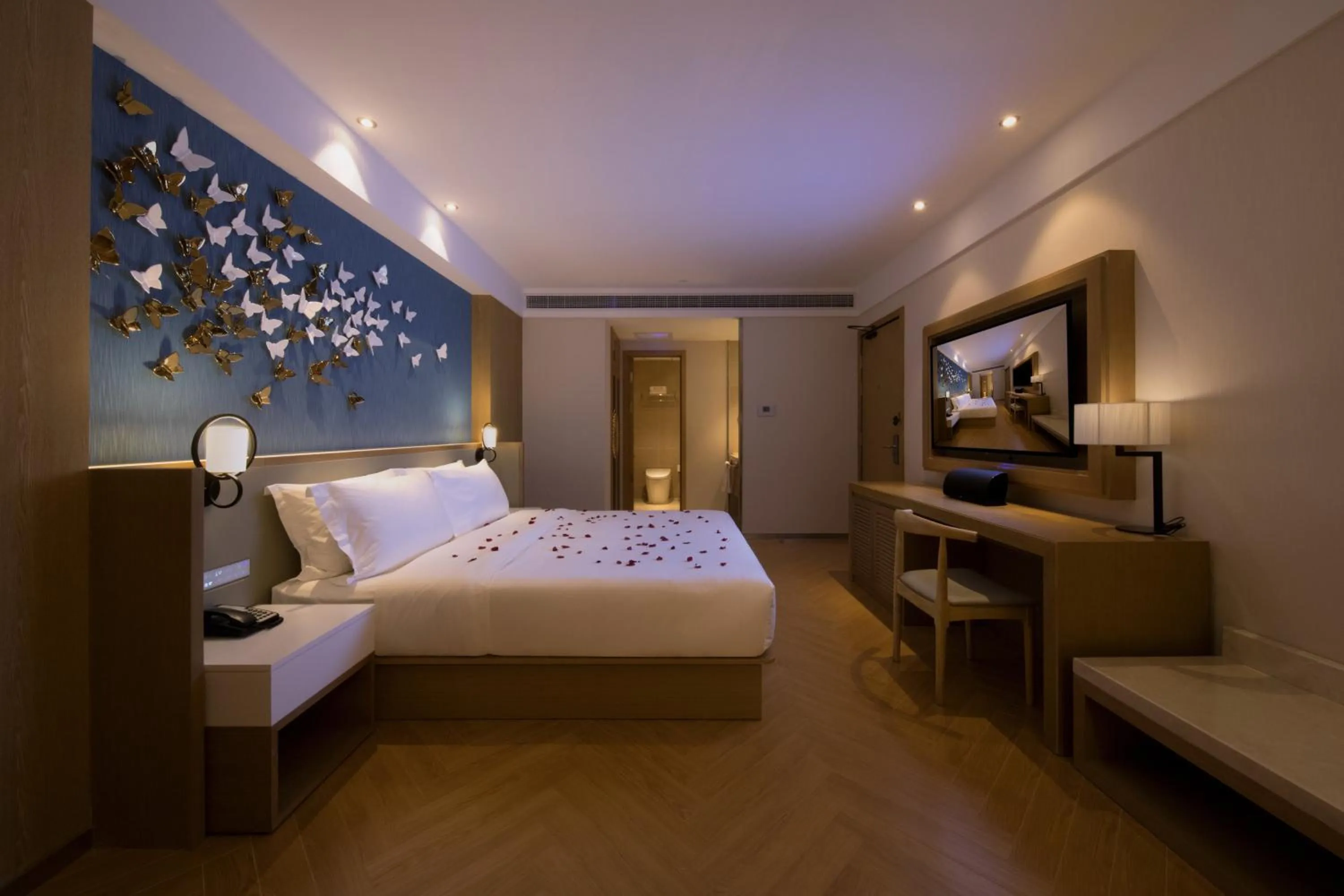 Bed in Crystal Orange Hangzhou Alibaba Future Technology City Hotel