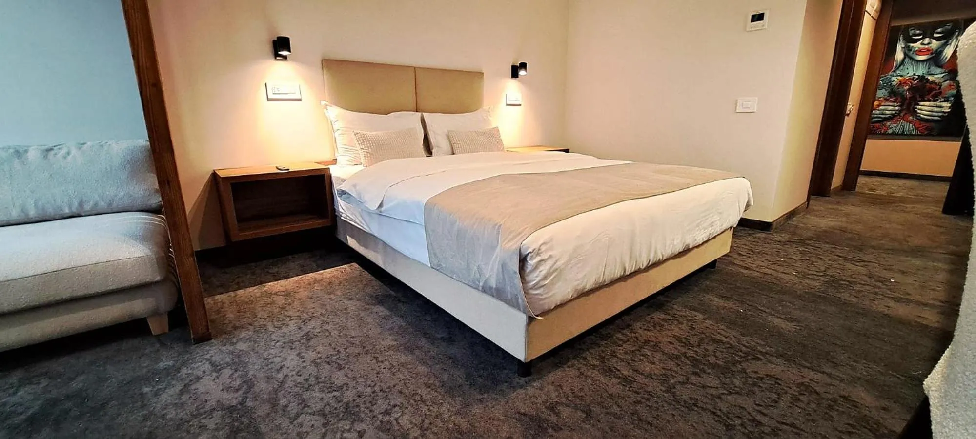 Bed in Embassy Romana