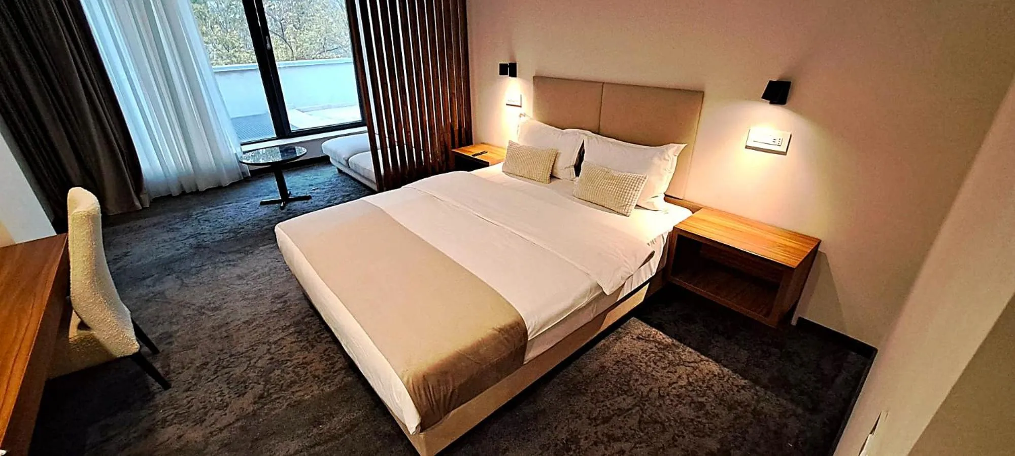 Bedroom, Bed in Embassy Romana