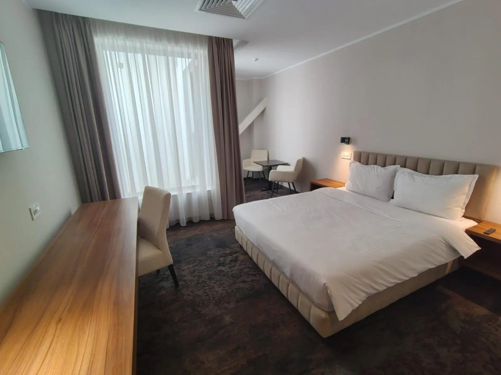 Bed in Embassy Romana