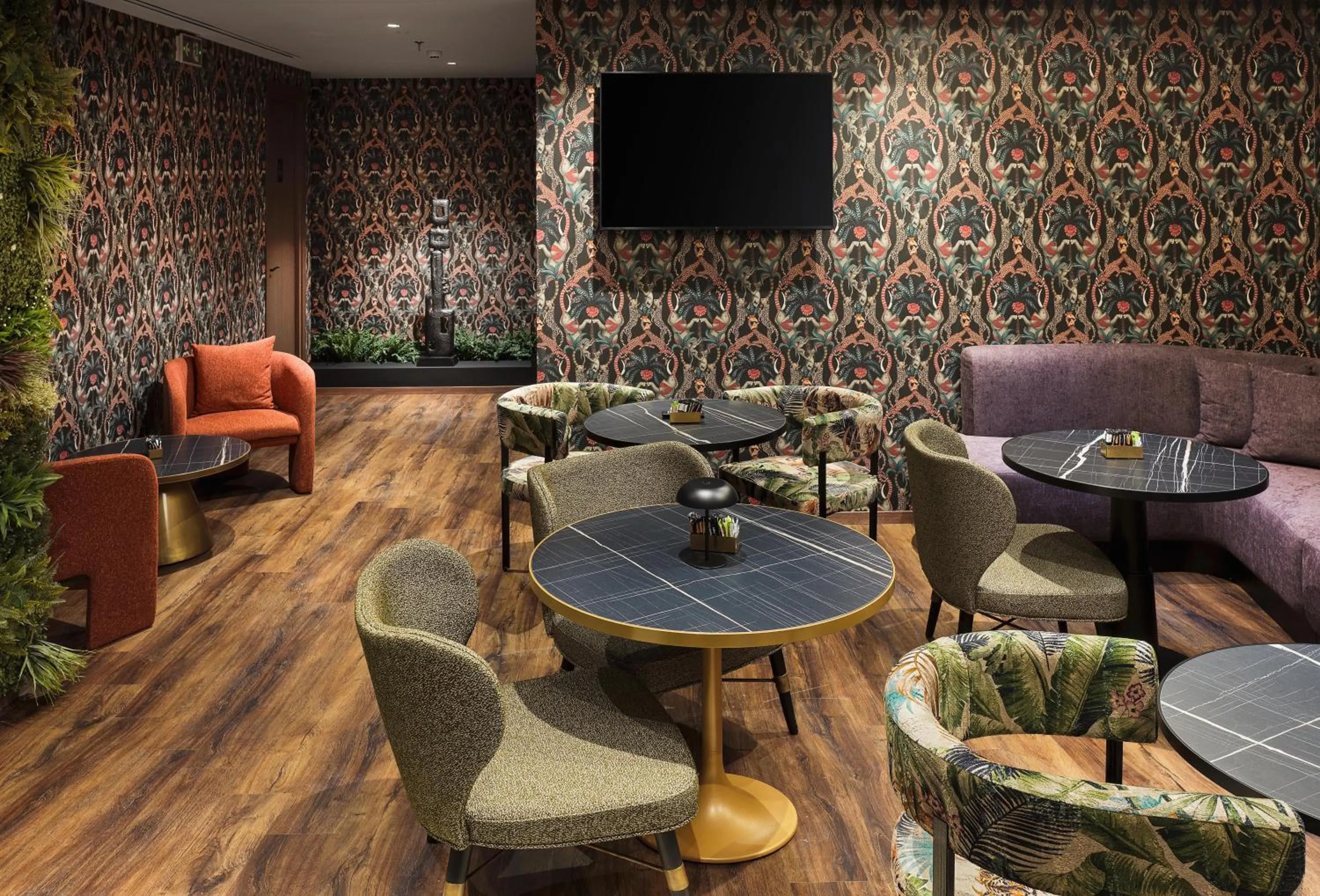 Lounge or bar in NYX Hotel Thessaloniki