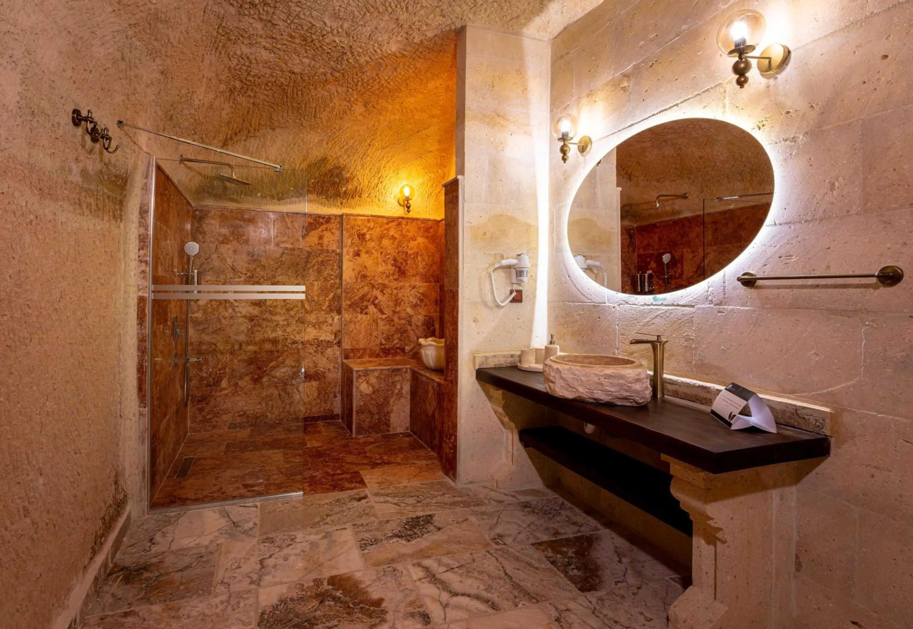 Bathroom in Lagoon Cave Suites