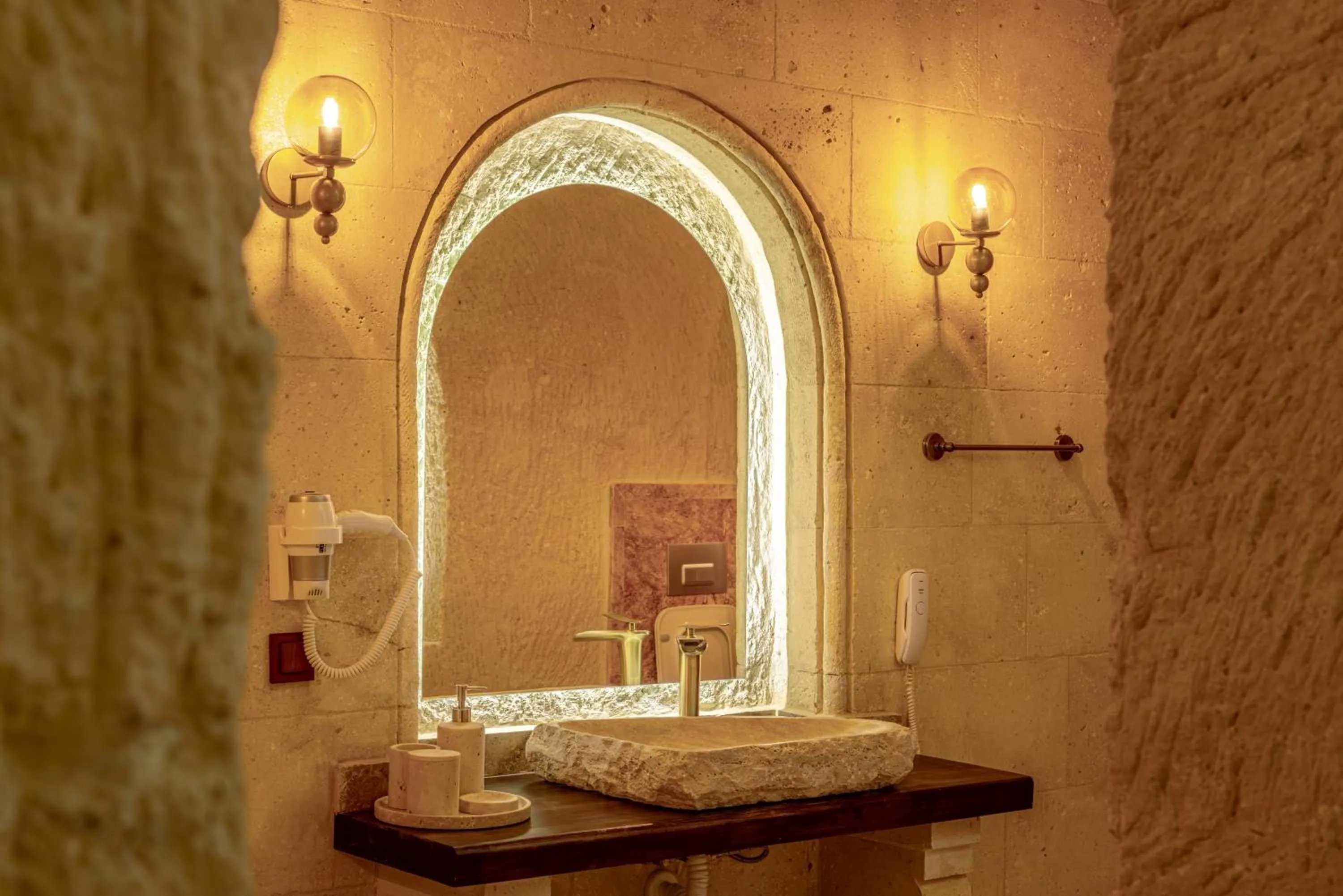 Bathroom in Lagoon Cave Suites