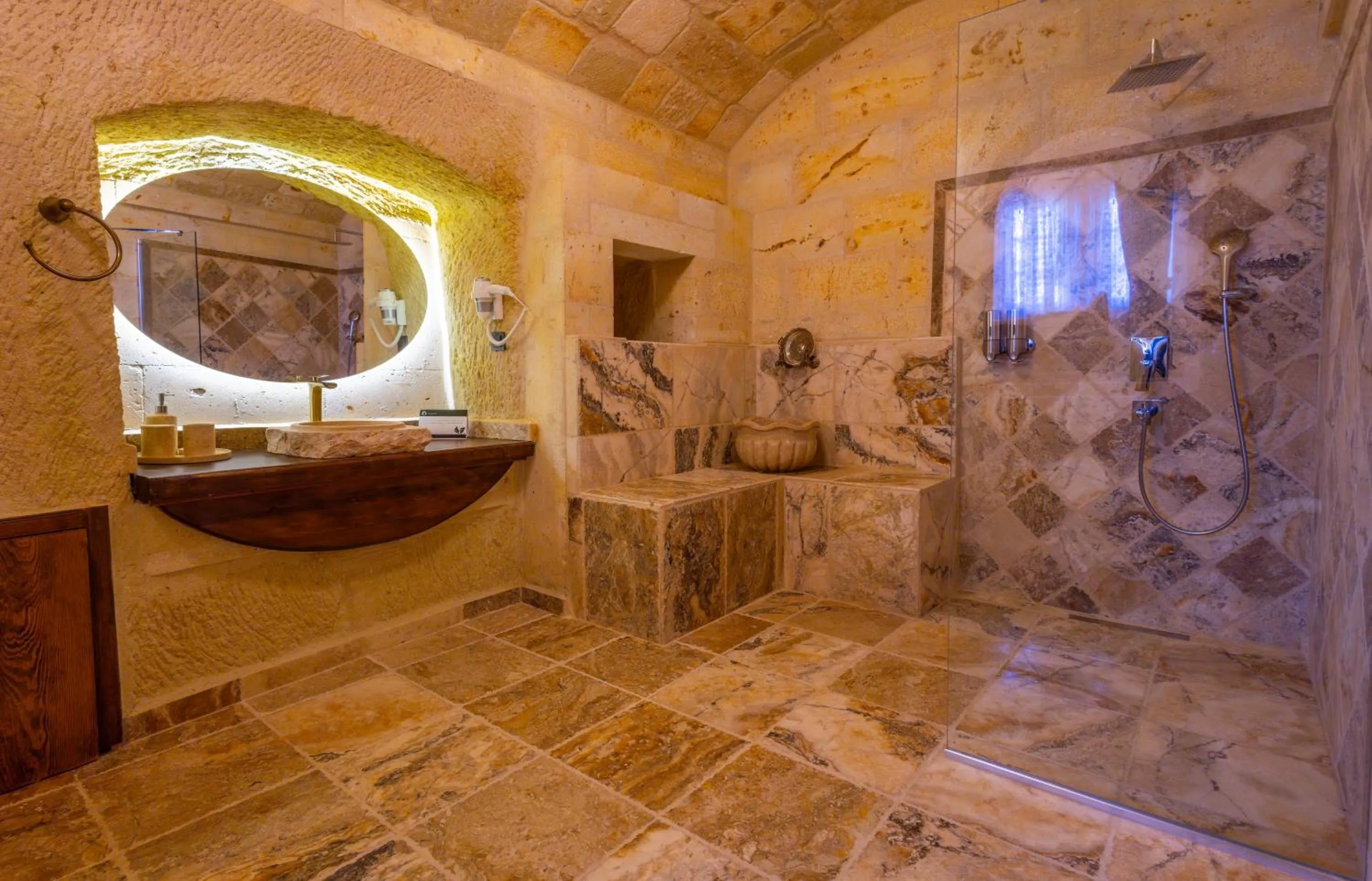 Bathroom in Lagoon Cave Suites