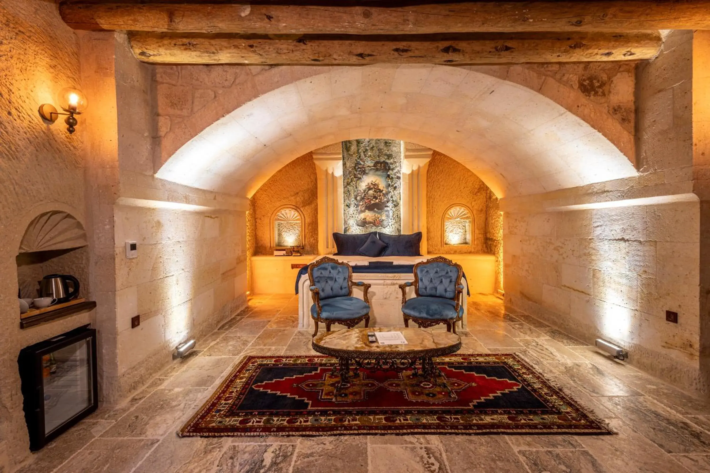 Executive Suite - single occupancy in Lagoon Cave Suites Executive Suite - single occupancy in Lagoon Cave Suites