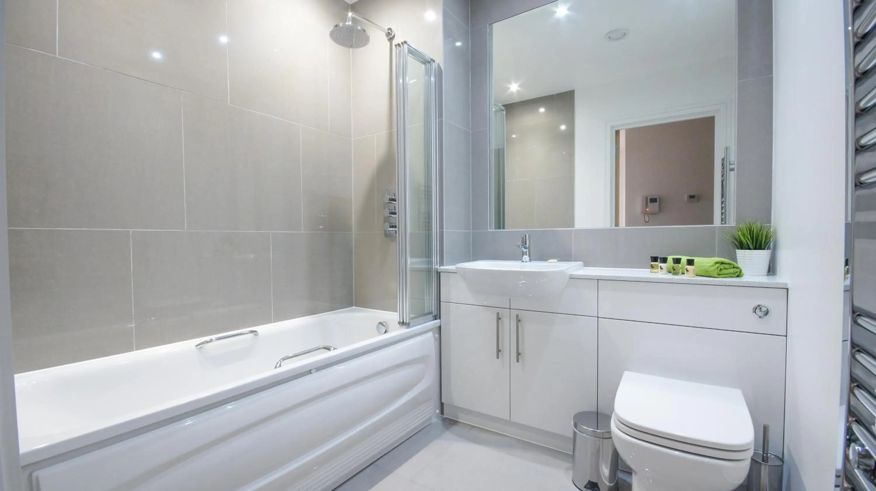 Bathroom in Andora Apartments