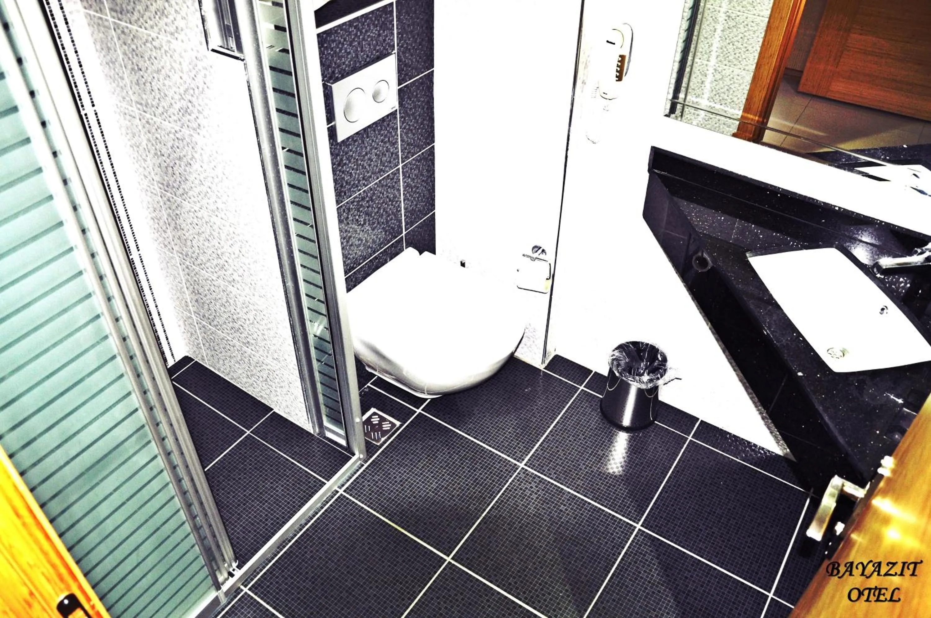 Bathroom in Bayazıt Hotel