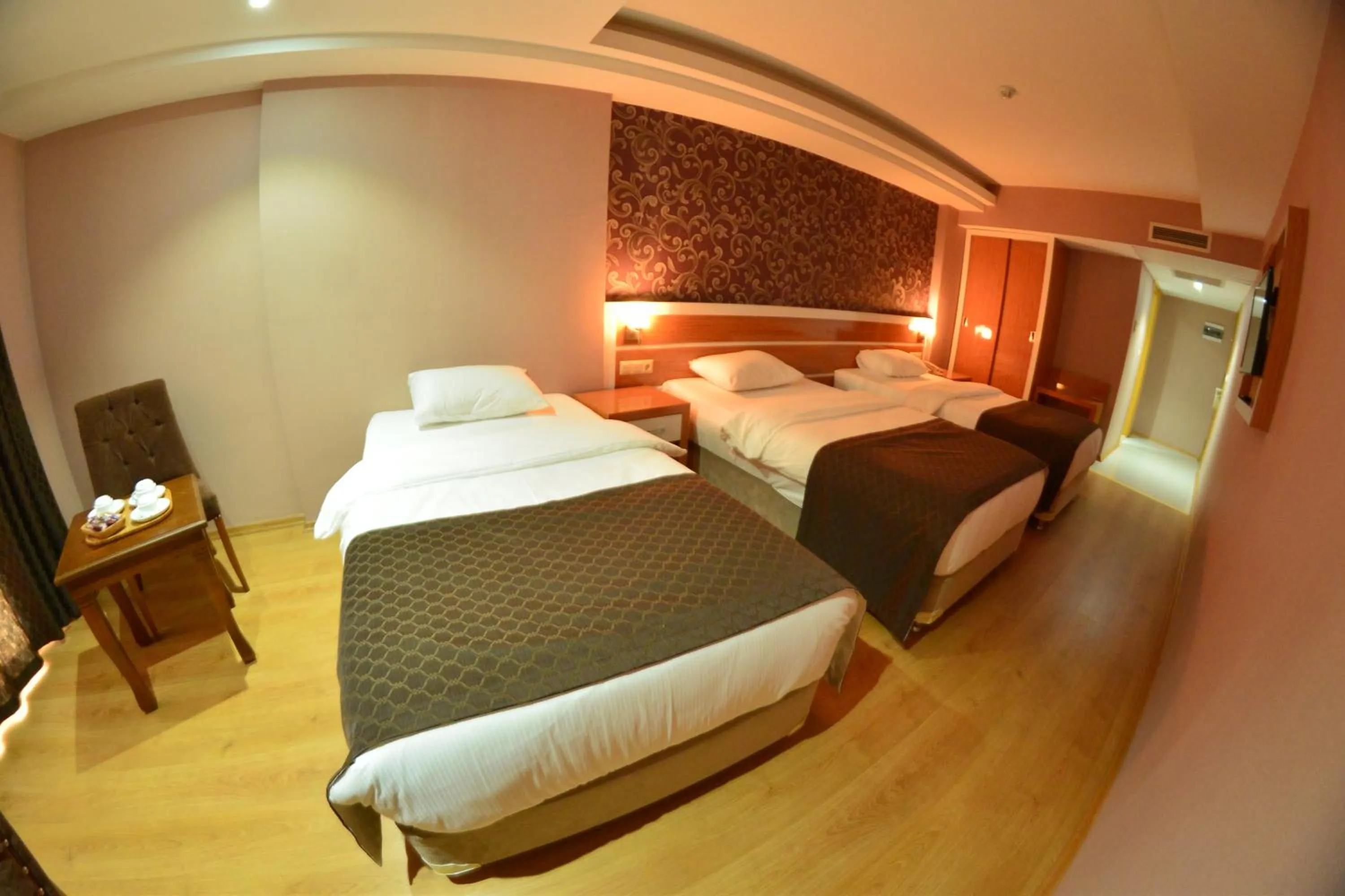 Photo of the whole room, Bed in Bayazıt Hotel
