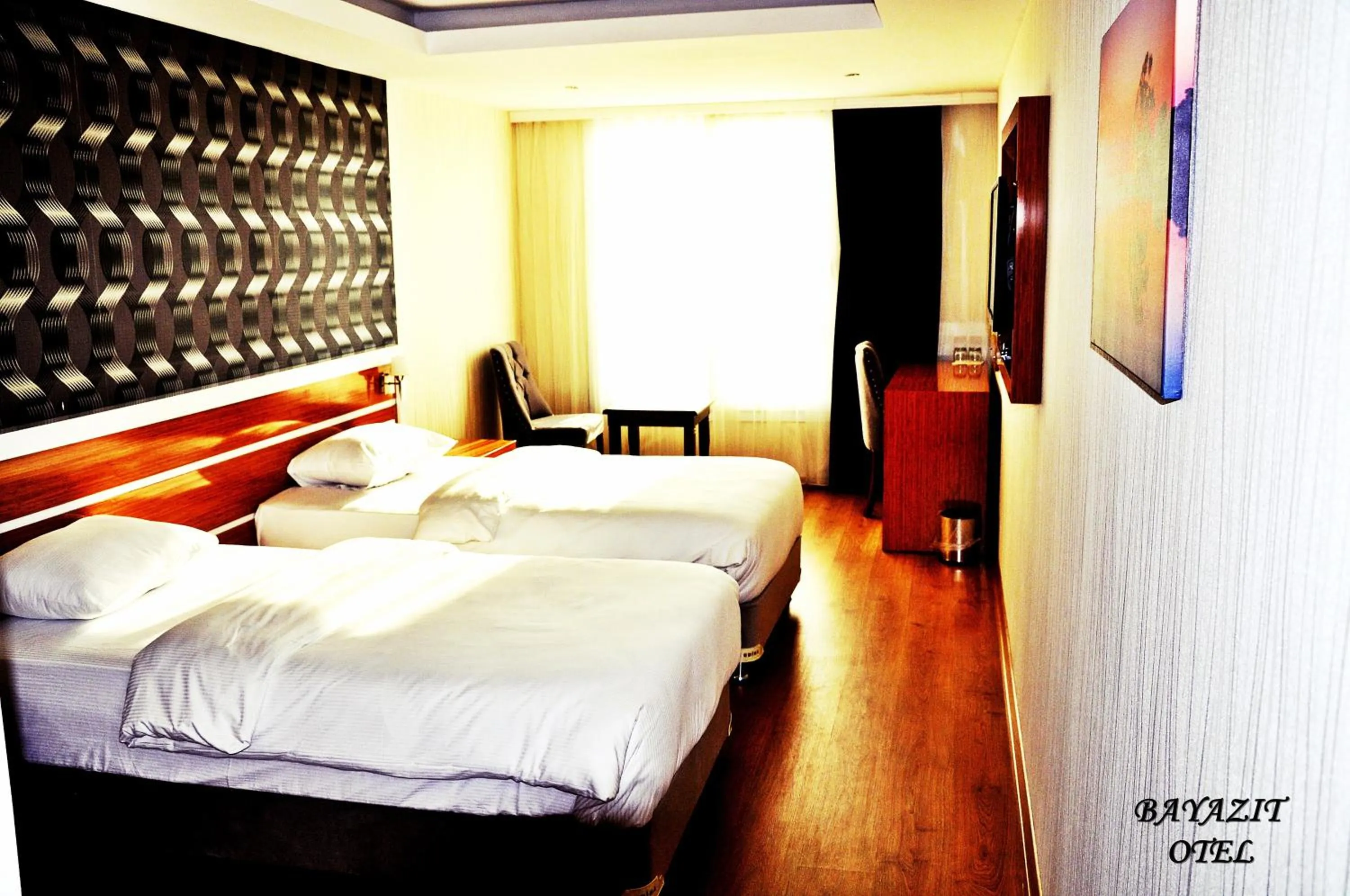 Photo of the whole room, Bed in Bayazıt Hotel