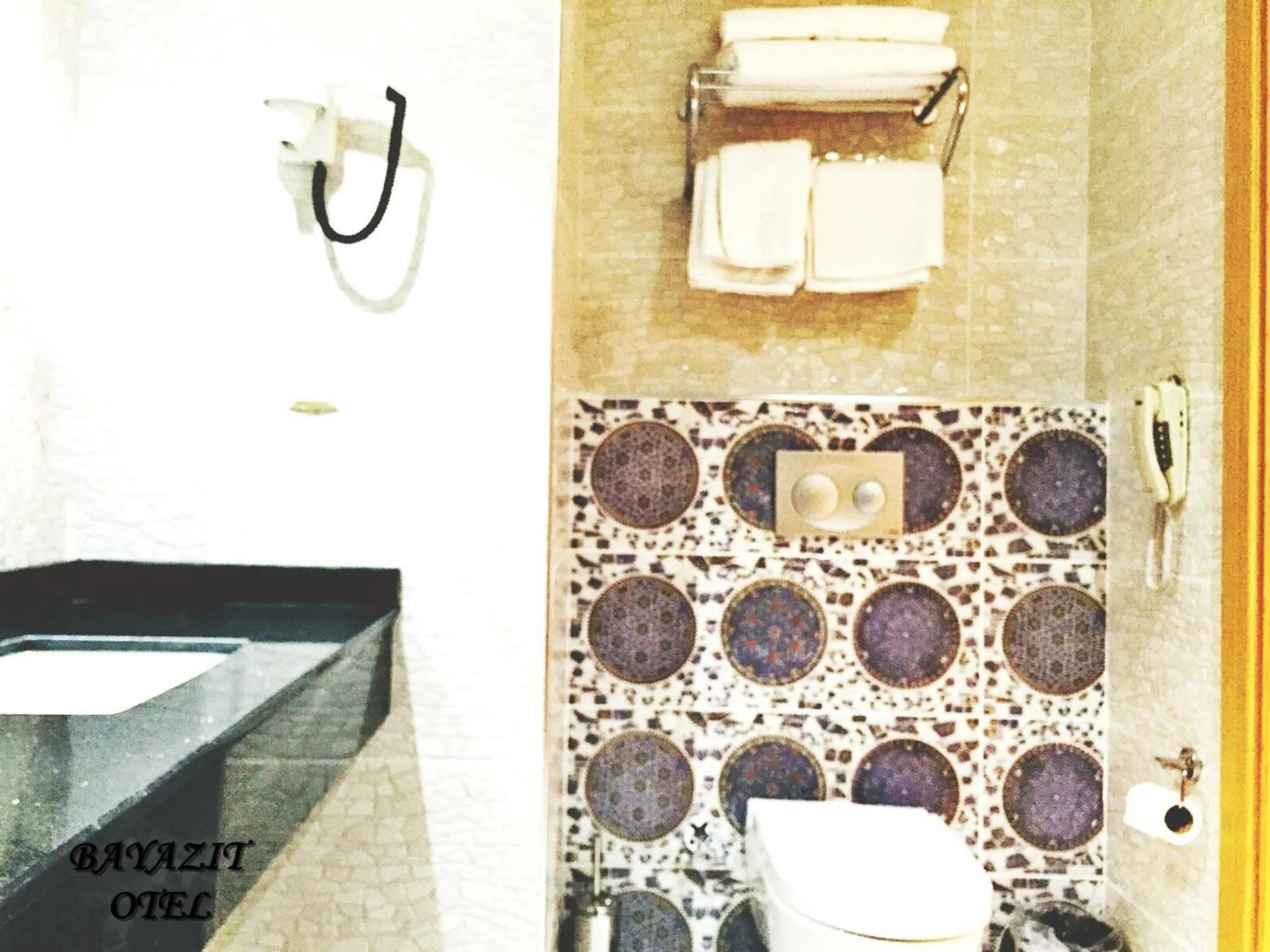 Bathroom in Bayazıt Hotel