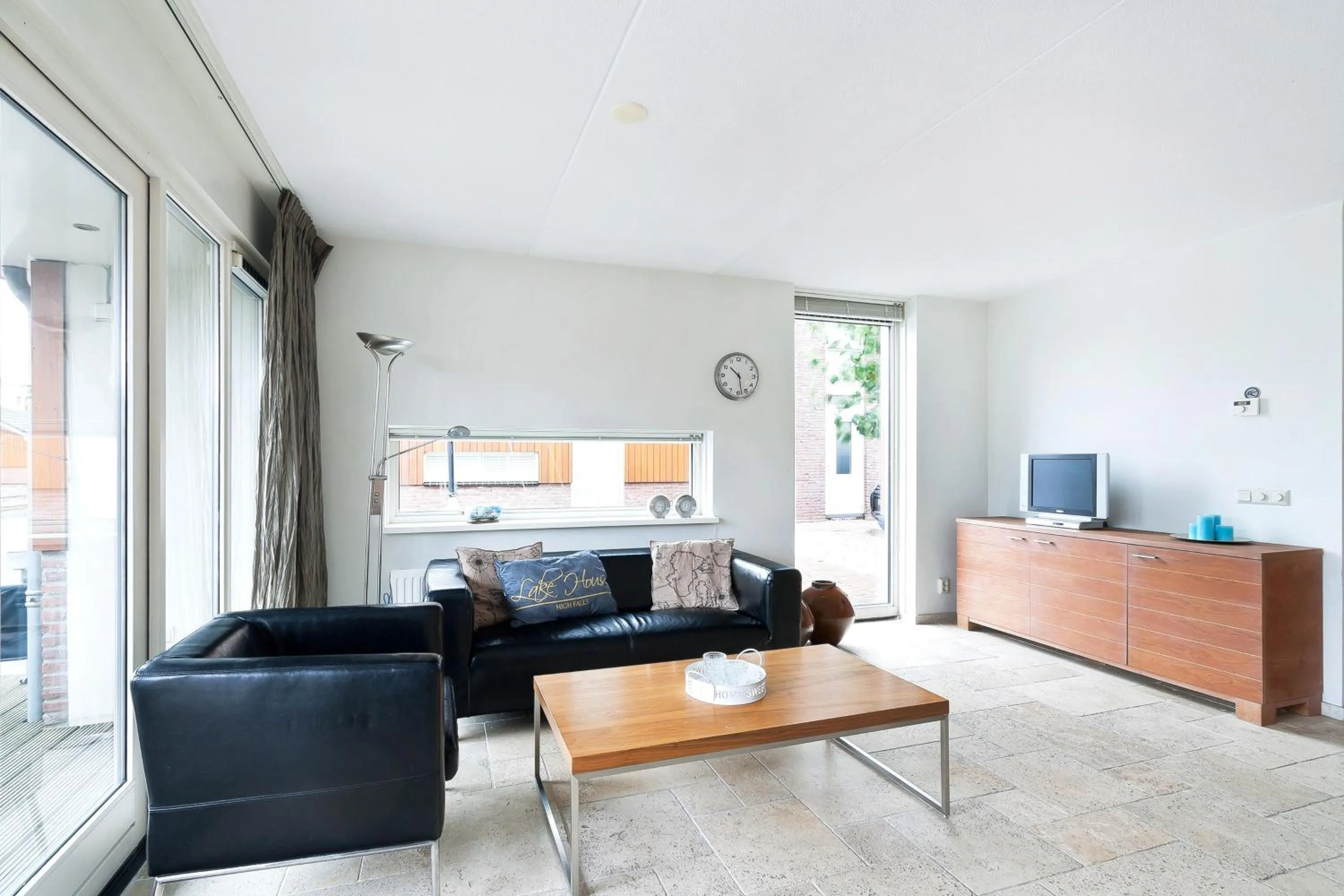 Living room in Boathouse Suburban Amsterdam