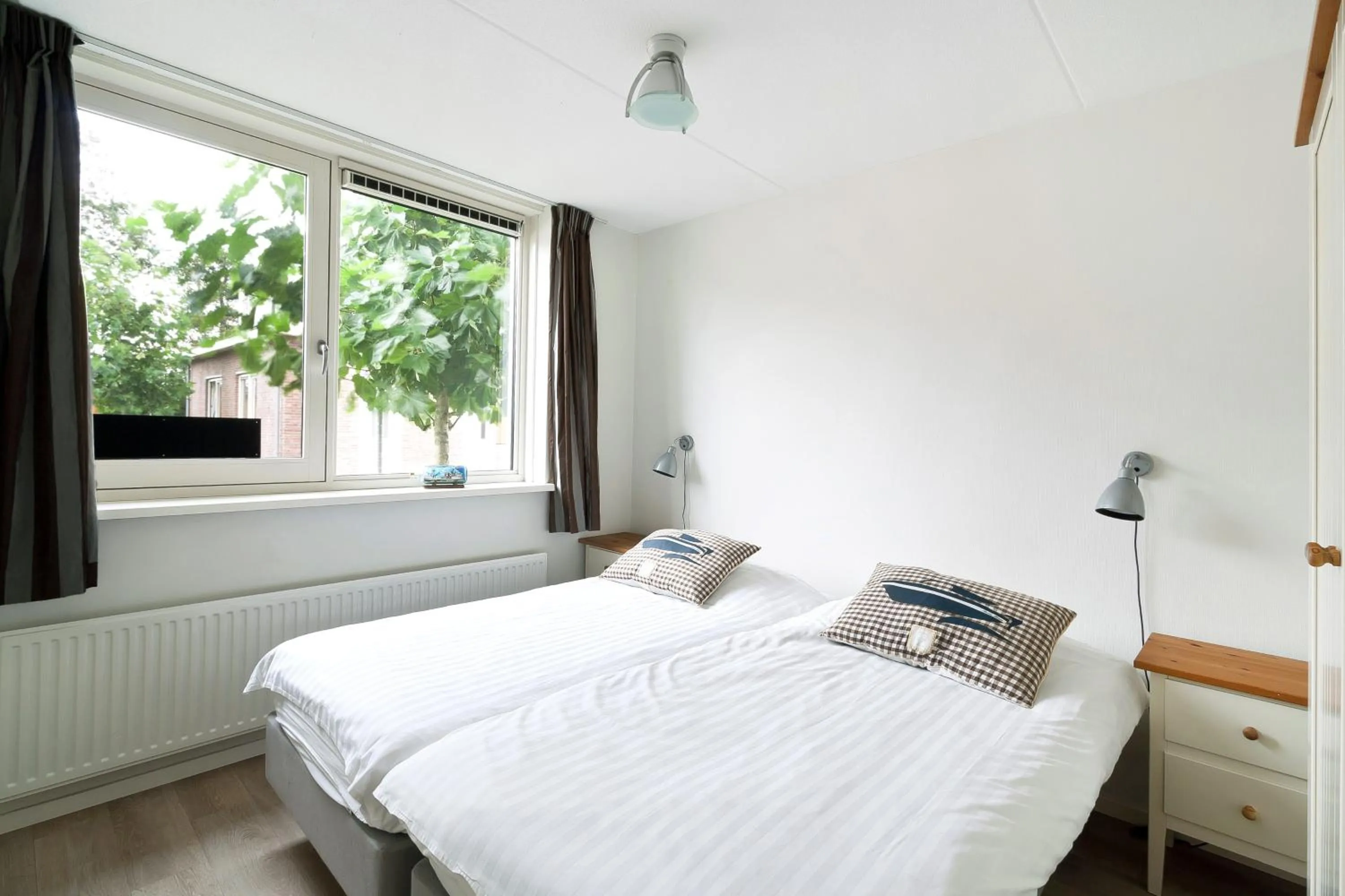 Bed in Boathouse Suburban Amsterdam