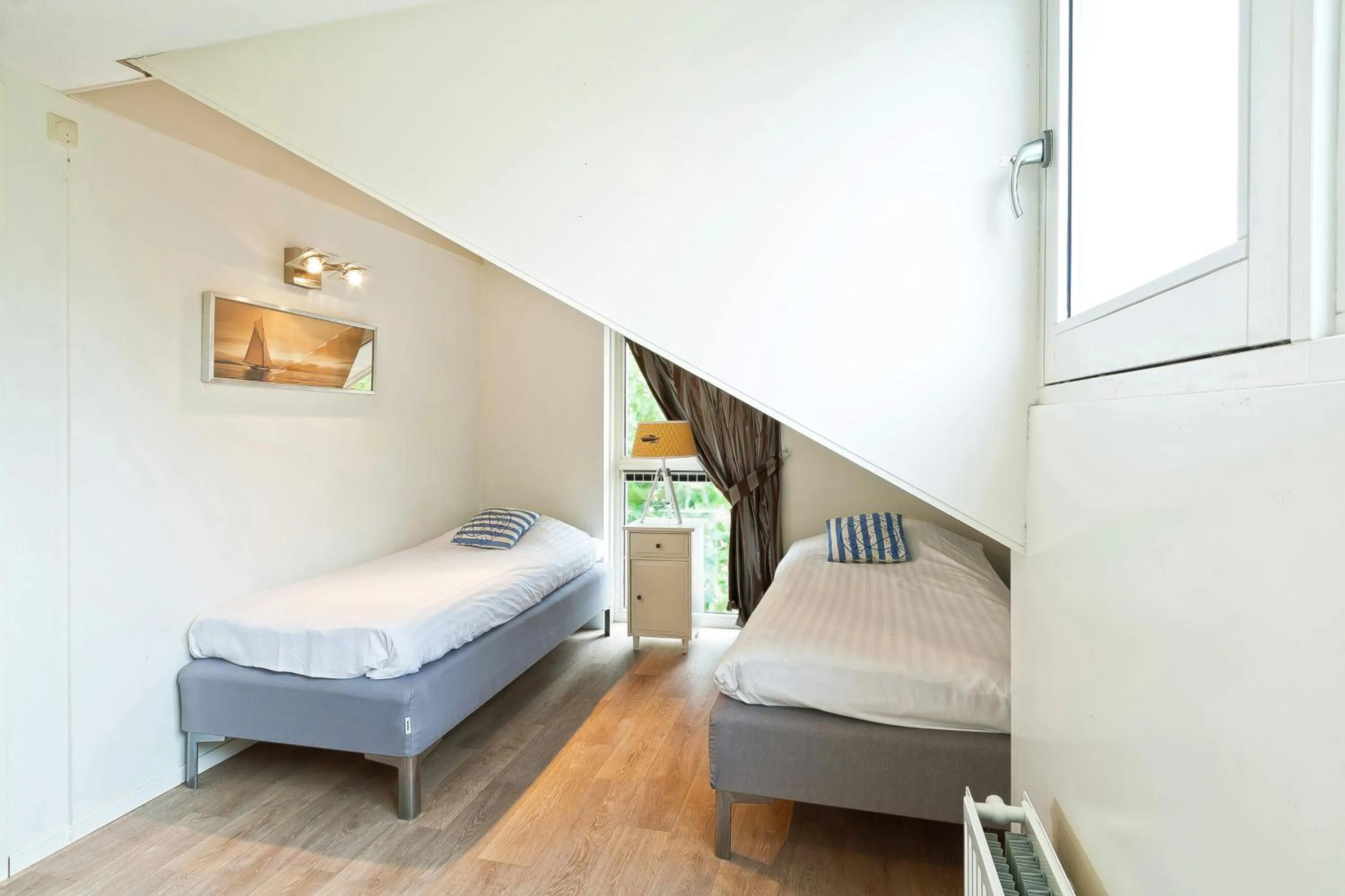 Bed in Boathouse Suburban Amsterdam