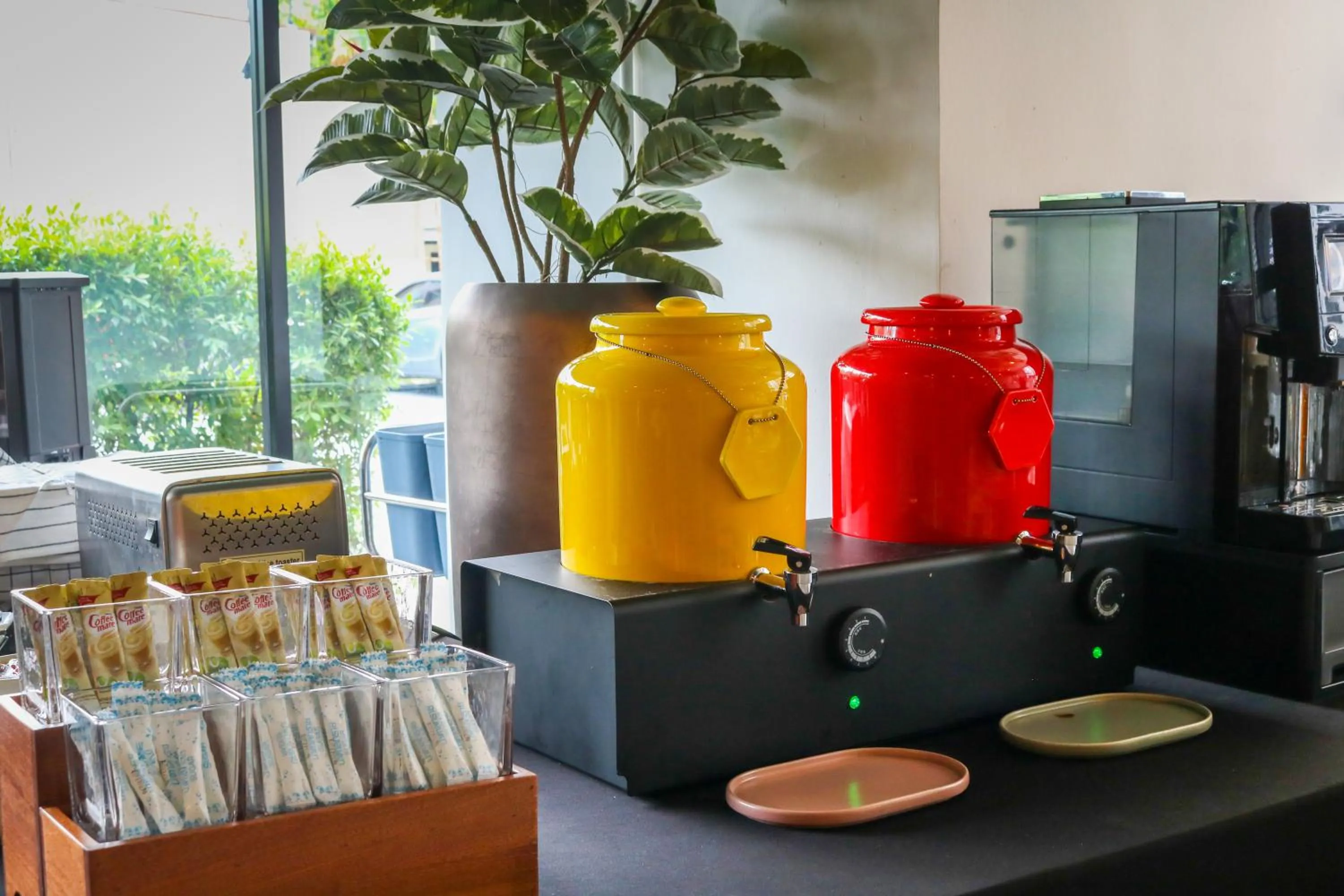 Coffee/tea facilities in The Riche Boutique Hotel Don Mueang Airport