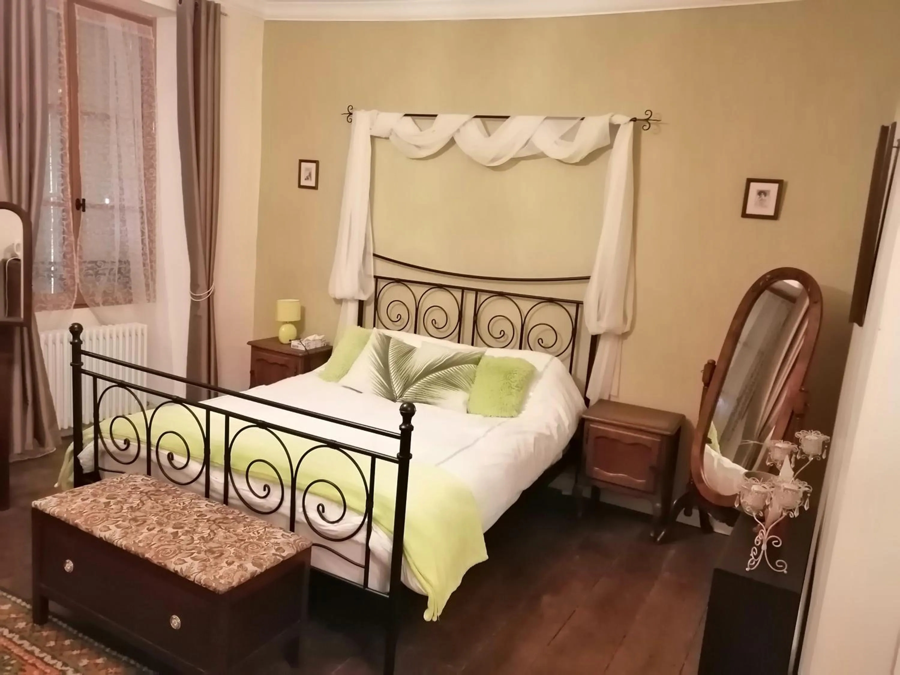 Bed in Vingt Grand Rue