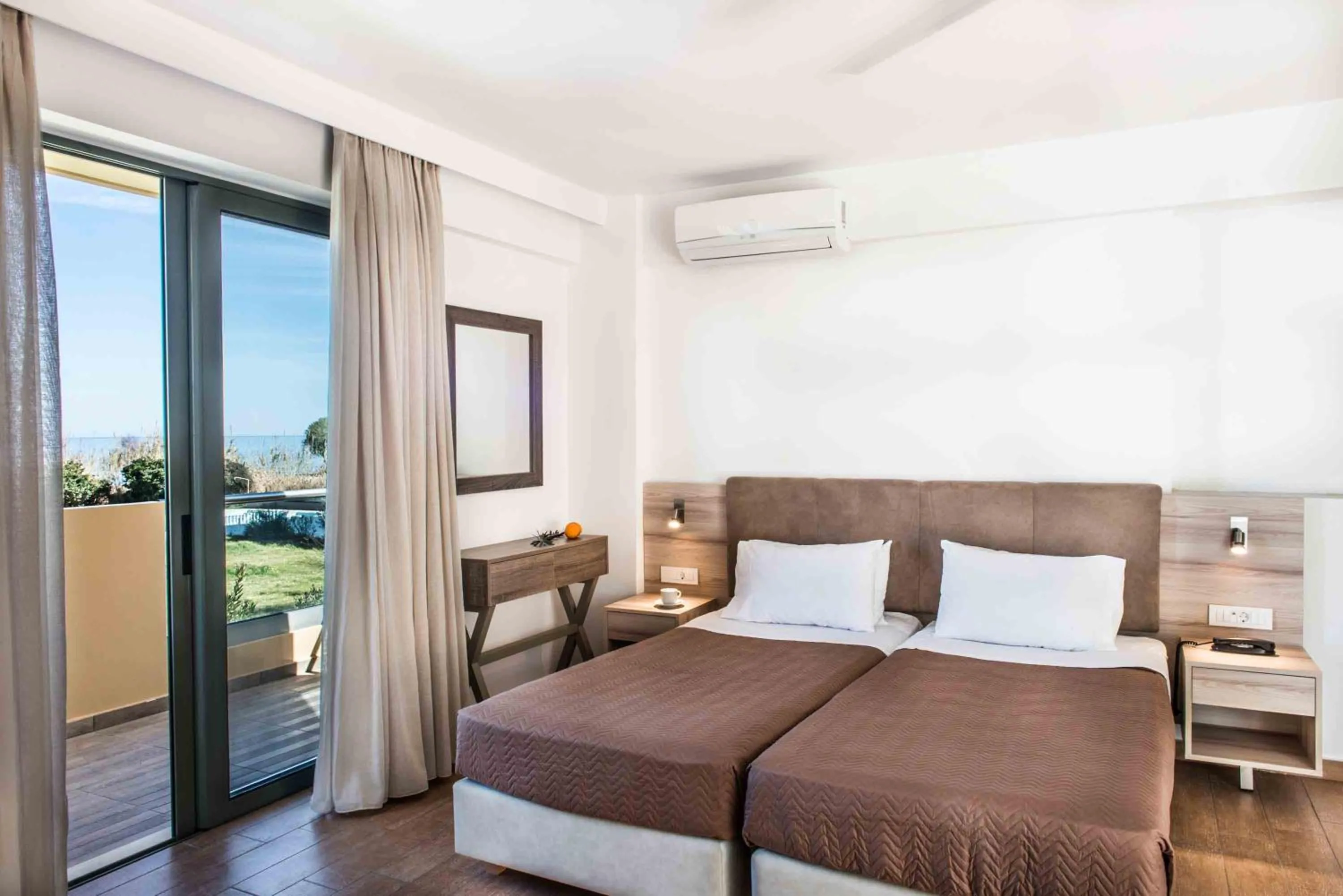 Bedroom, Bed in Gerona Mare Apartments