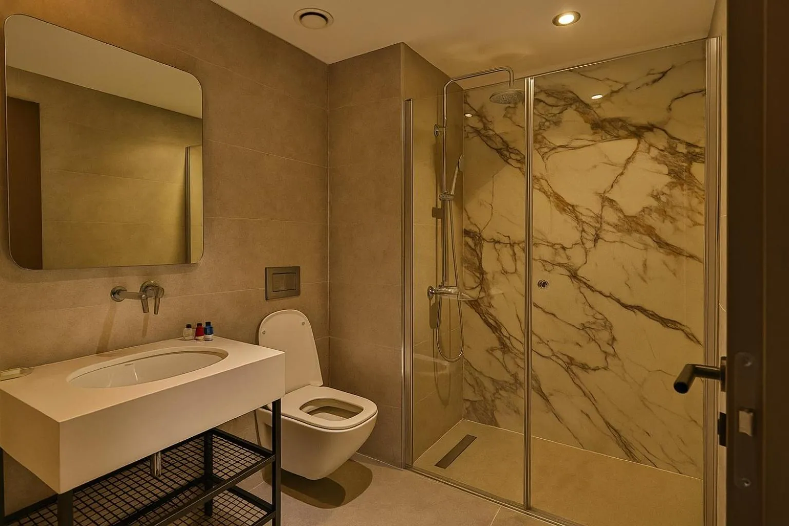 Toilet in Mandala Karaköy Hotel