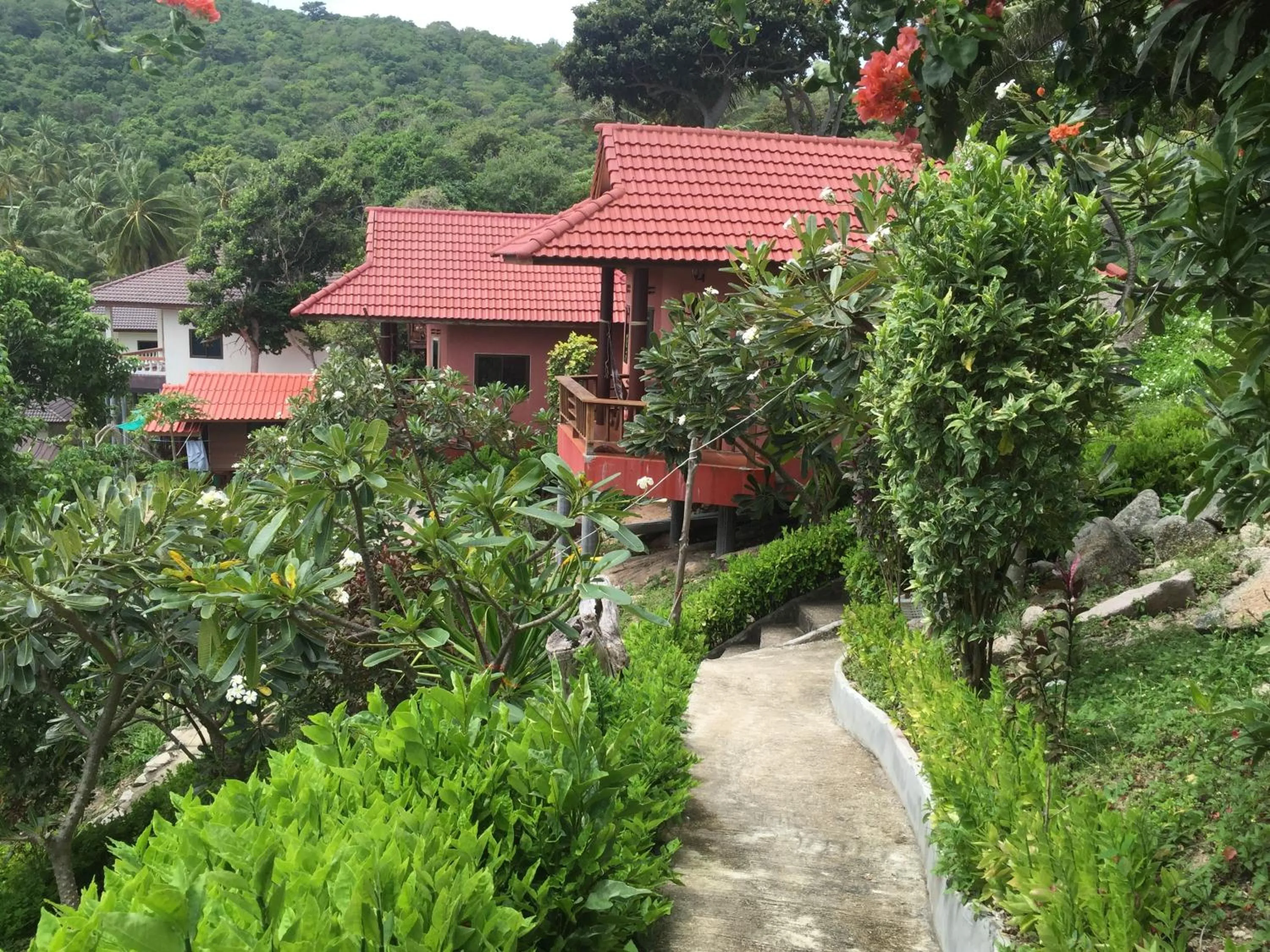 Budget Bungalow (2 Adults) with Fan in Aow Leuk Grand Hill