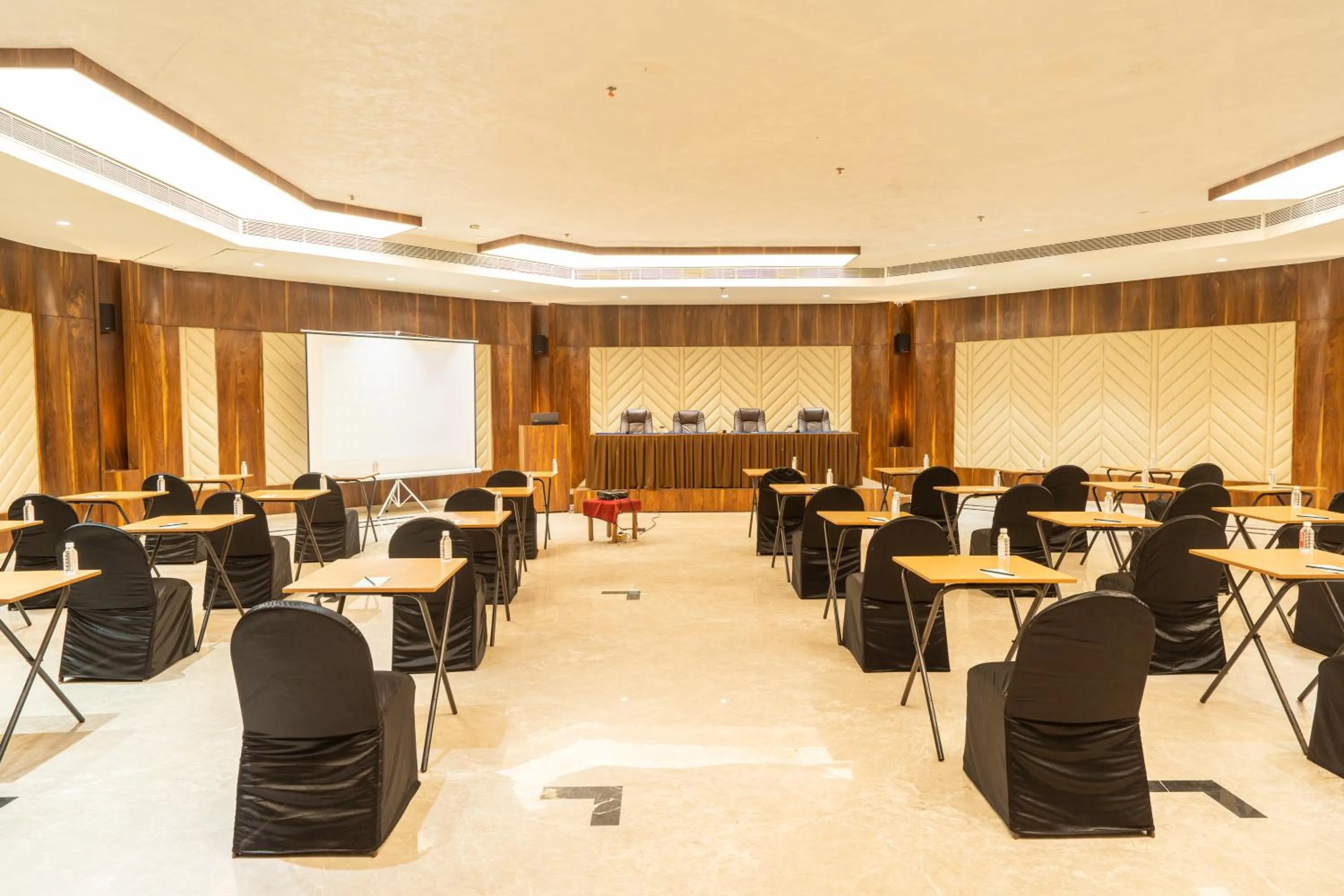 Banquet/Function facilities in Hotel Mayura