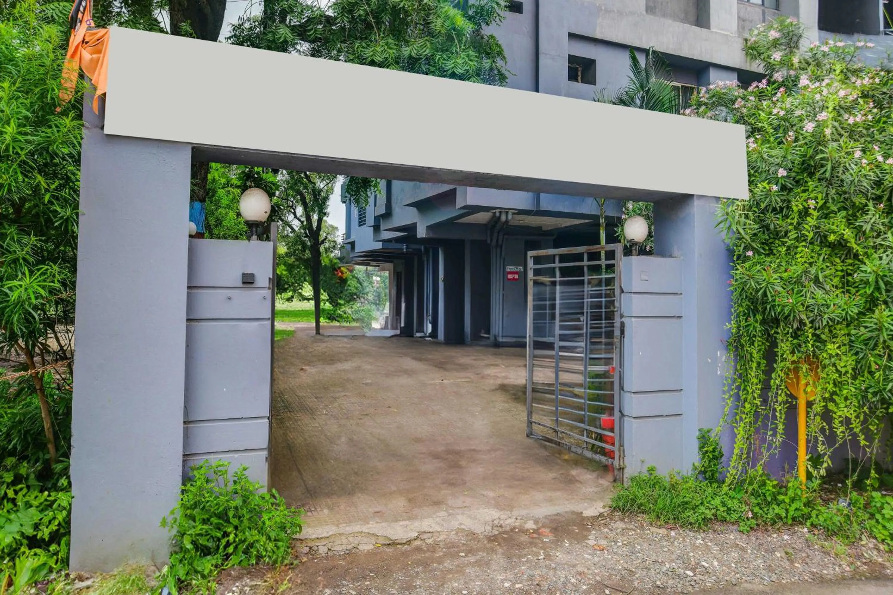 Facade/entrance in Collection O Indraprasth