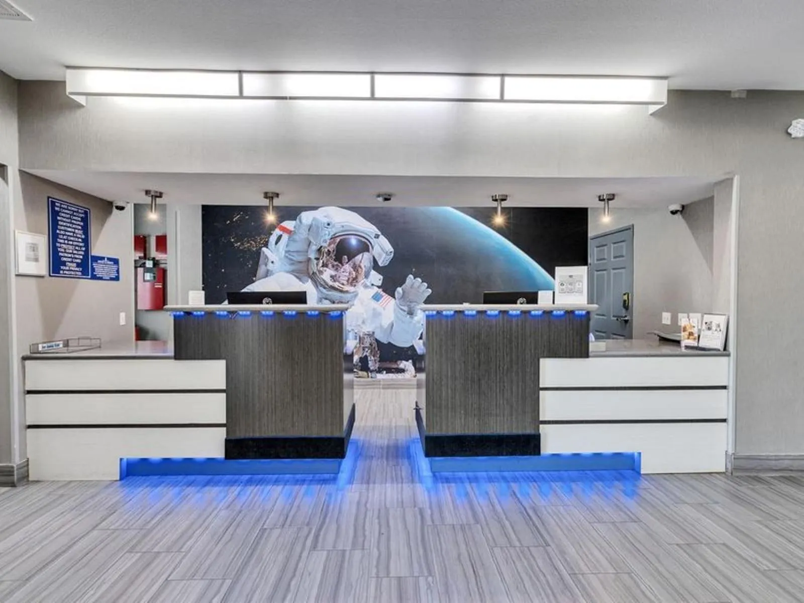 Lobby or reception in Platinum Inn & Suites Webster