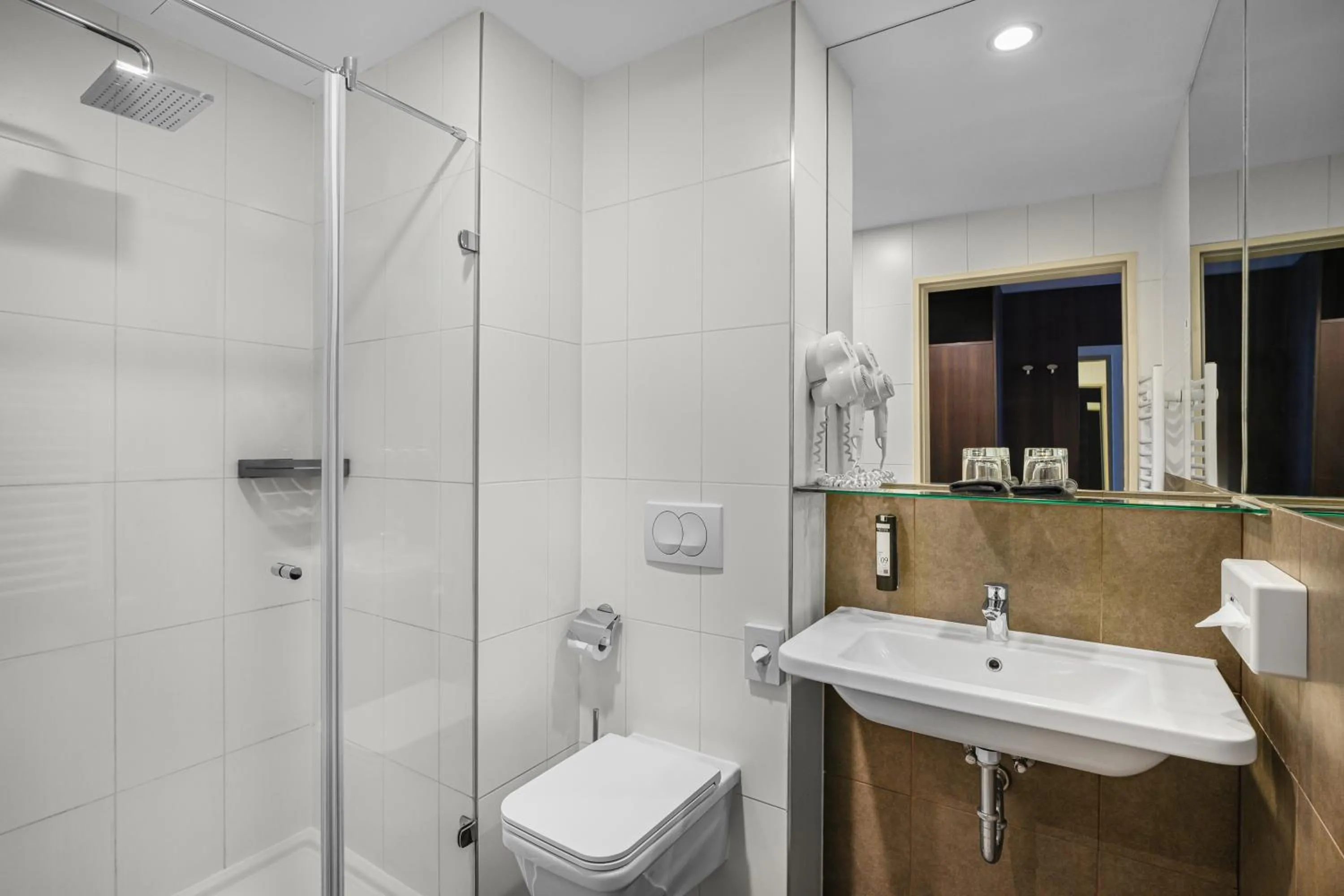 Bathroom in 12 Revay Hotel