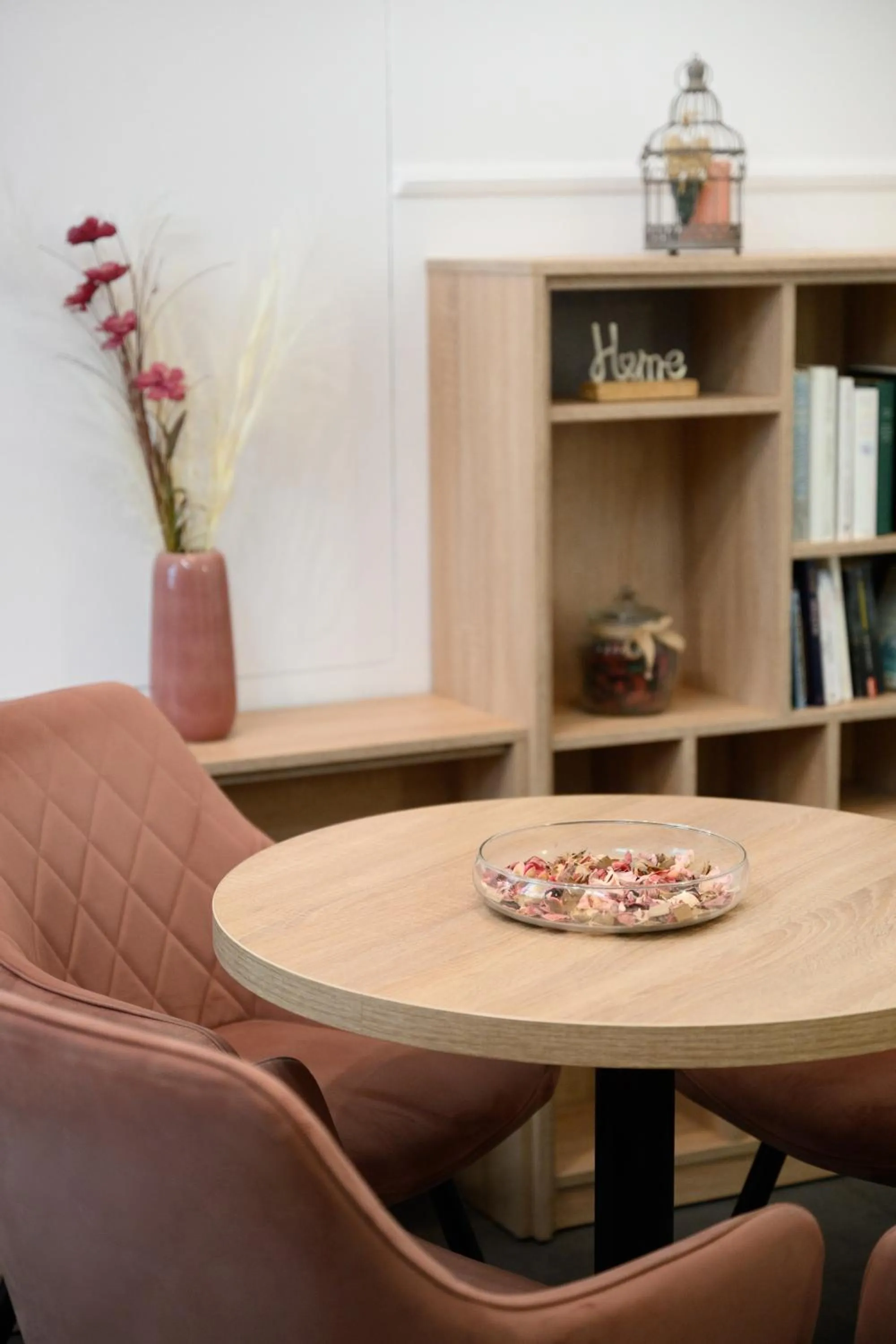 Library in 12 Revay Hotel