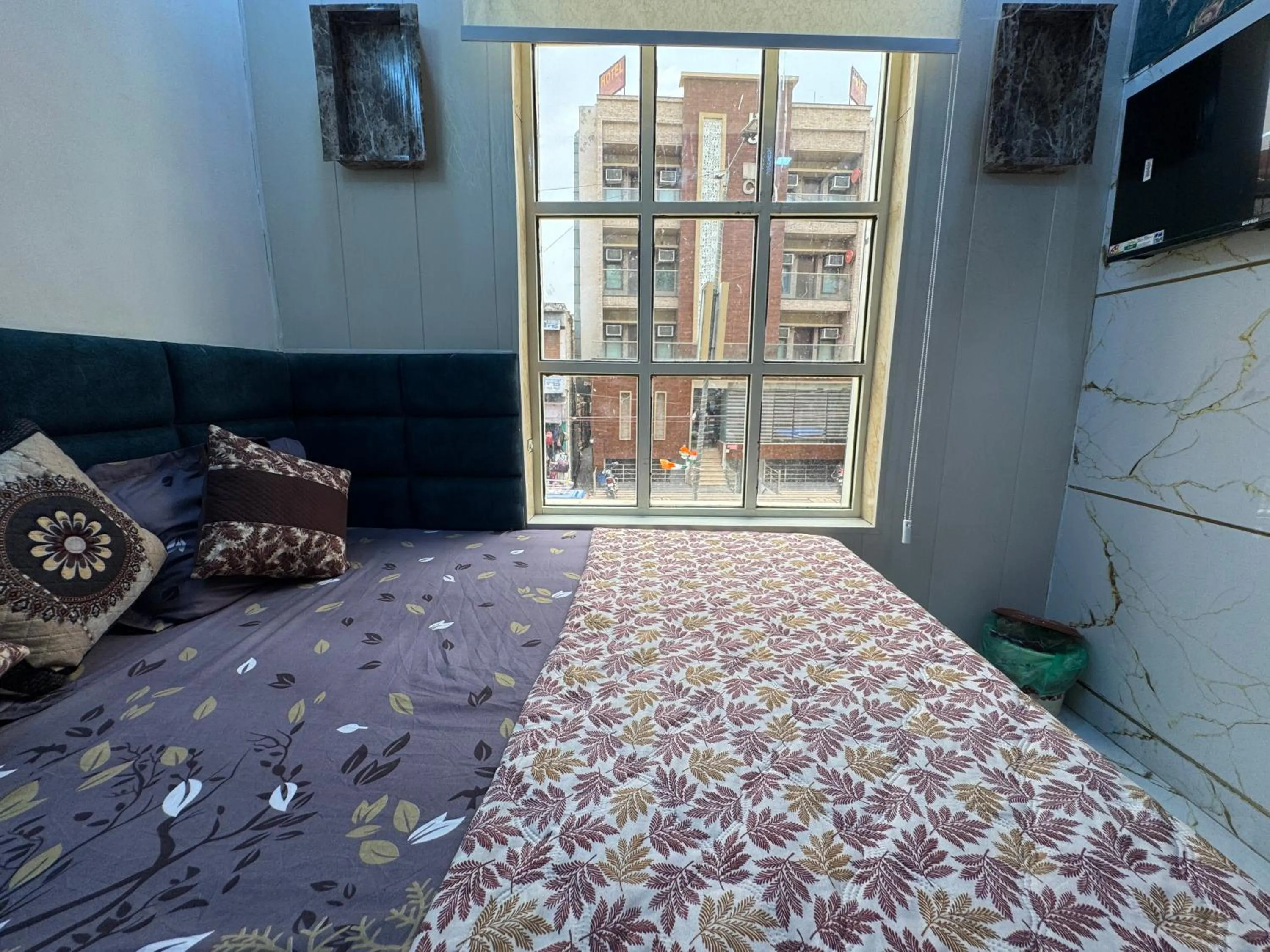 View (from property/room), Bed in The Kwality Residency