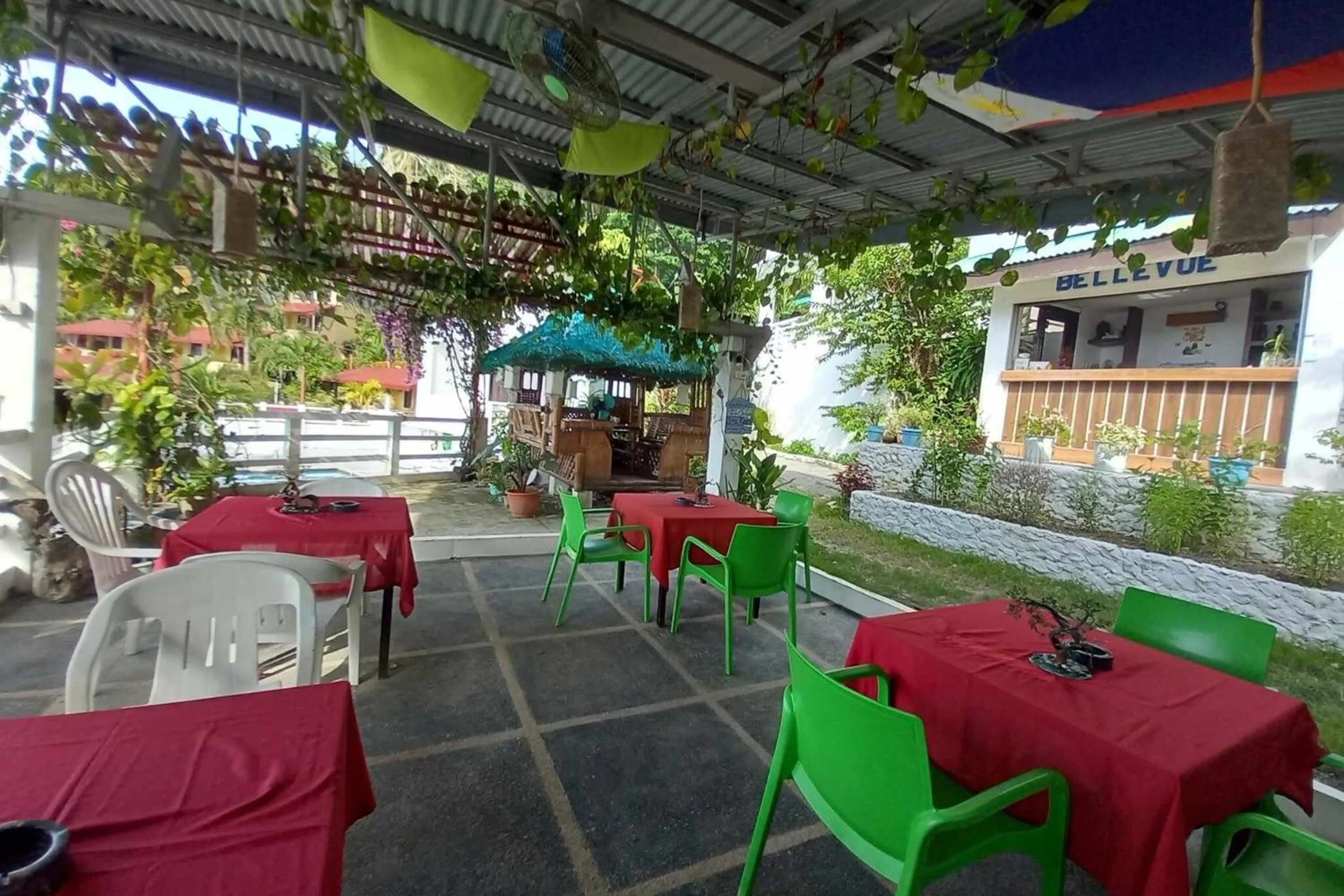 Restaurant/places to eat in Bellevue Resort Puerto Galera