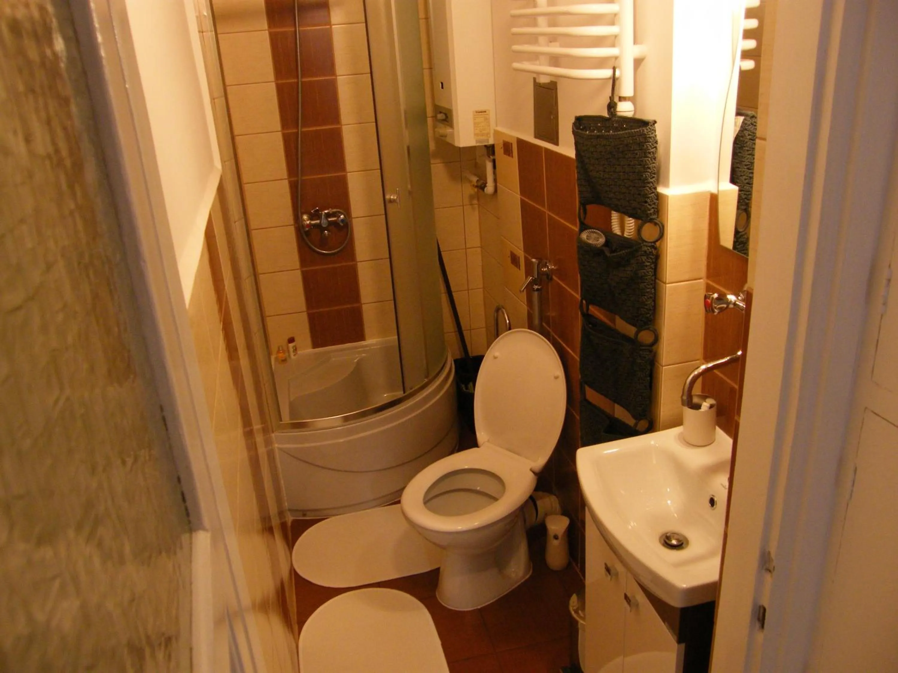Shower in Apartament Jagielloński