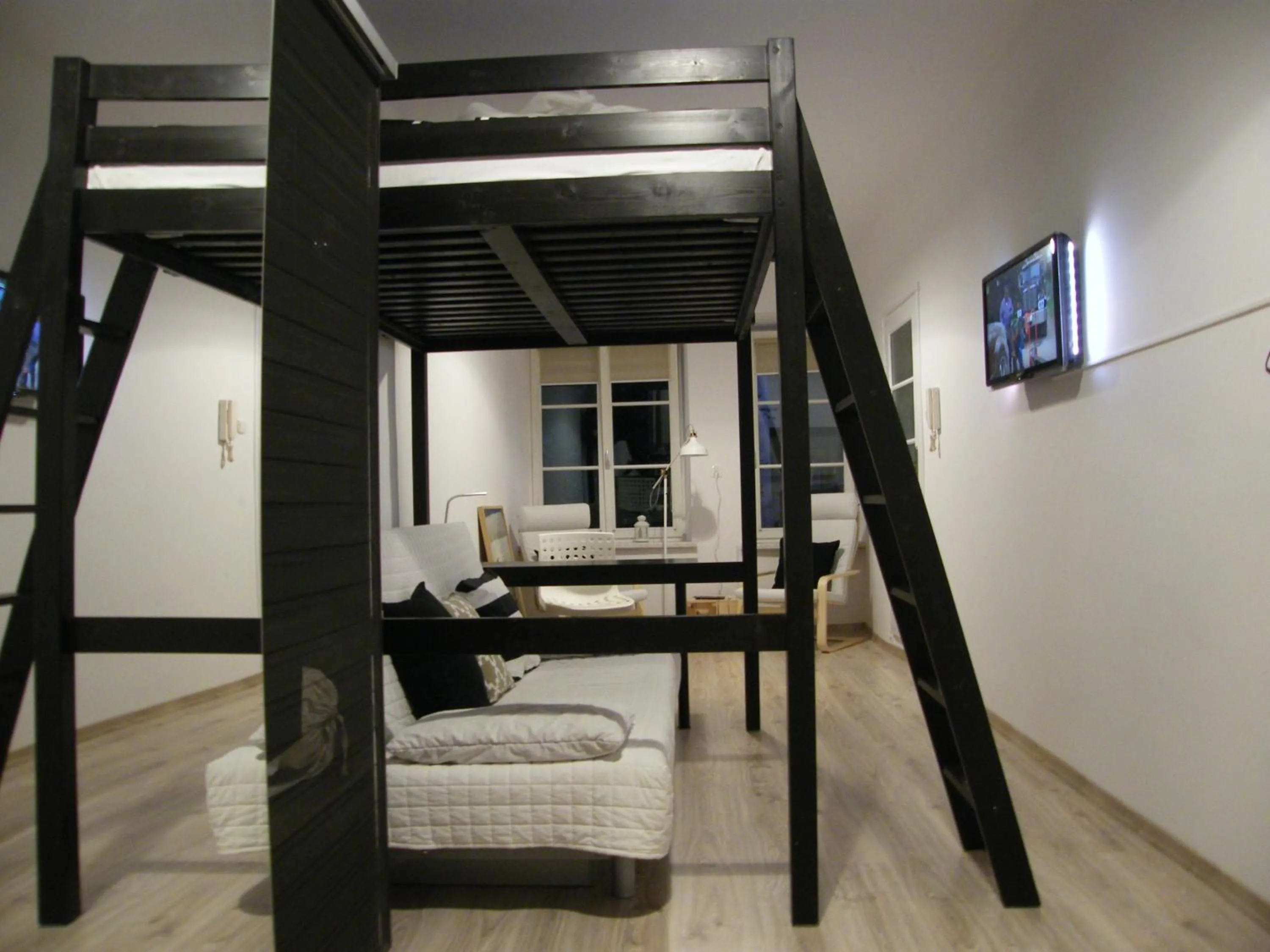 Bed in Apartament Jagielloński