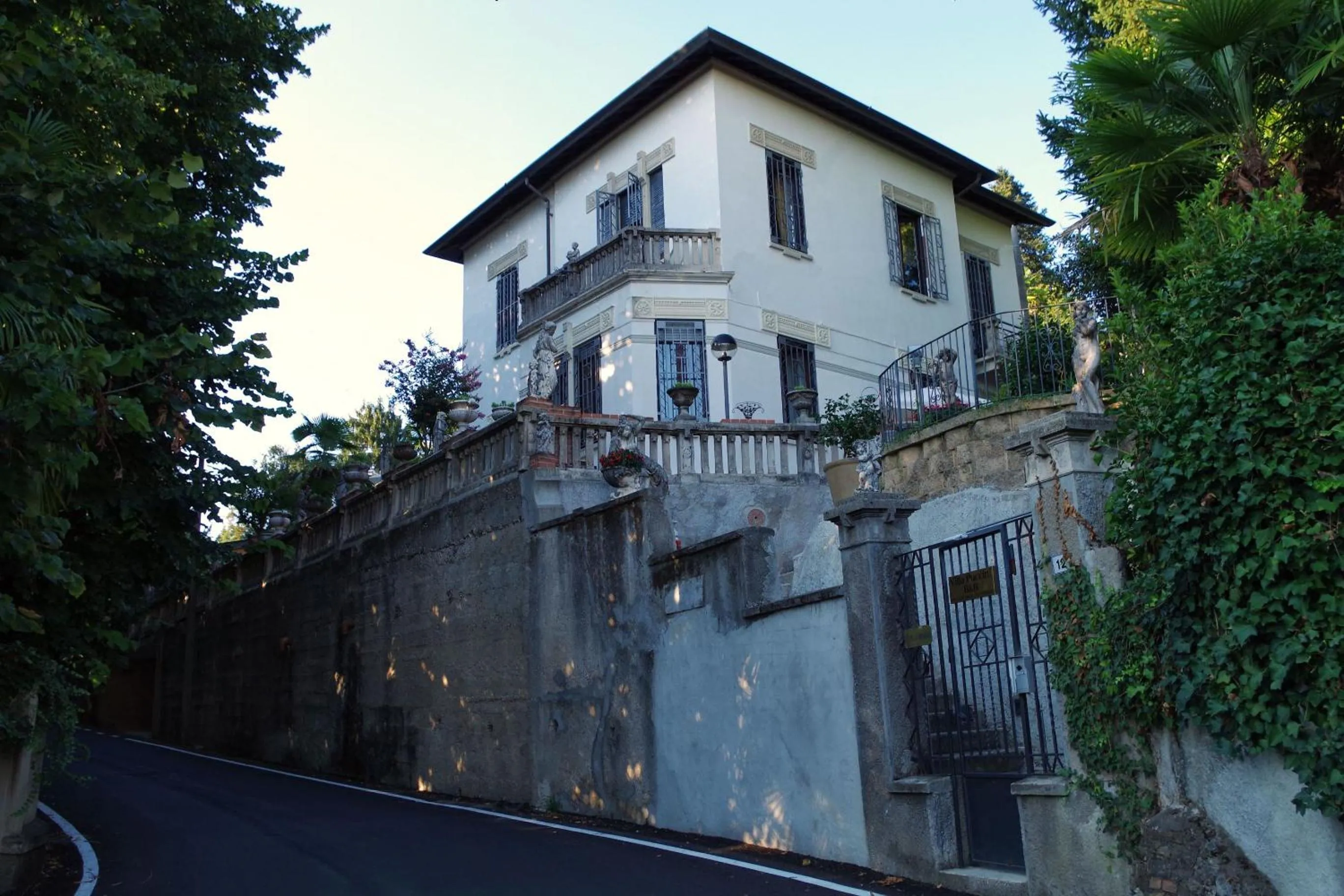 Property building in Villa Puccini