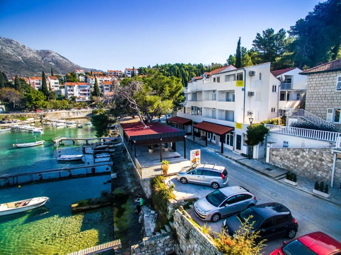 Property building in Apartment Boras Lux