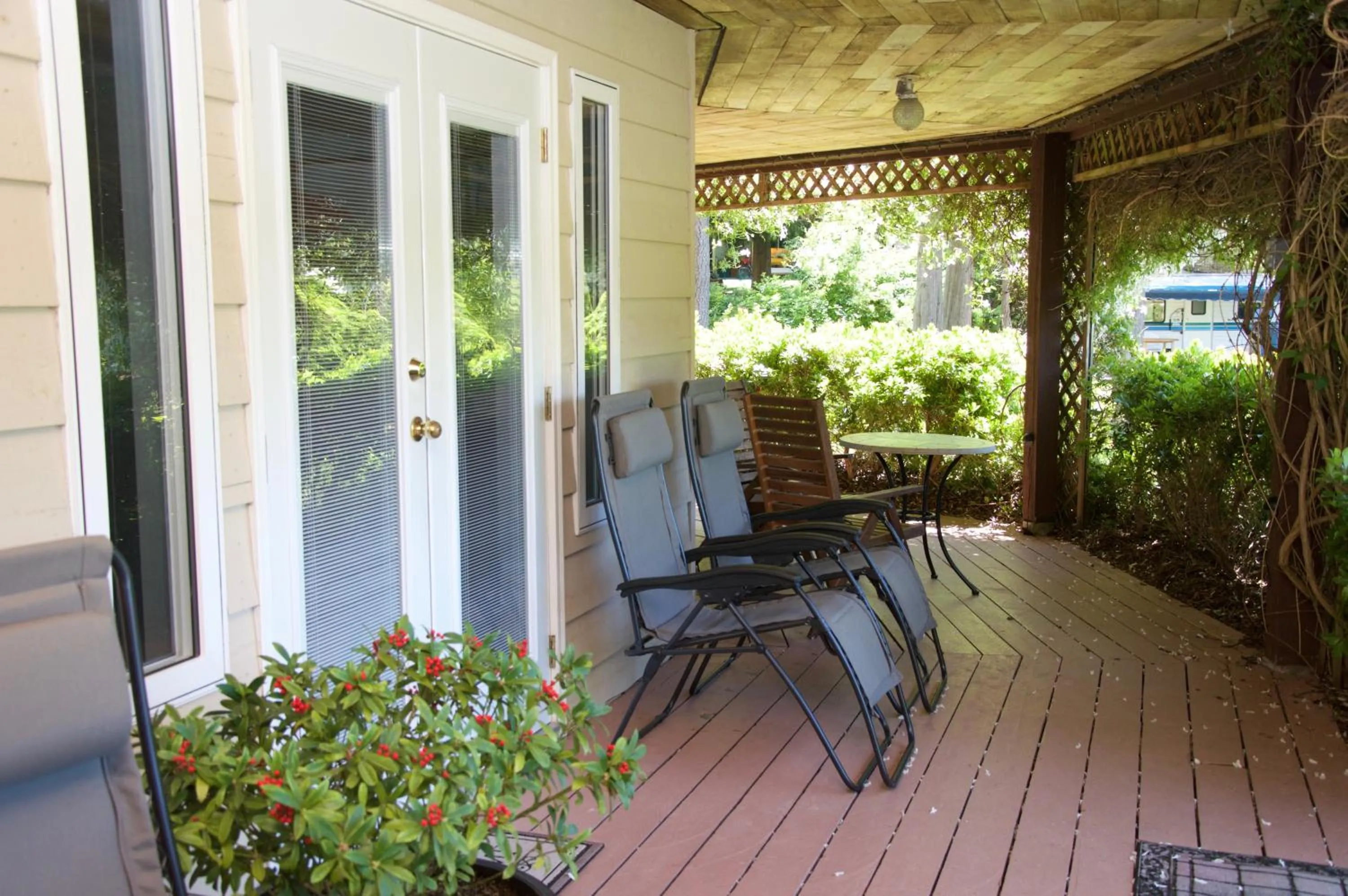 Balcony/Terrace in Enchanter Ocean View Suites