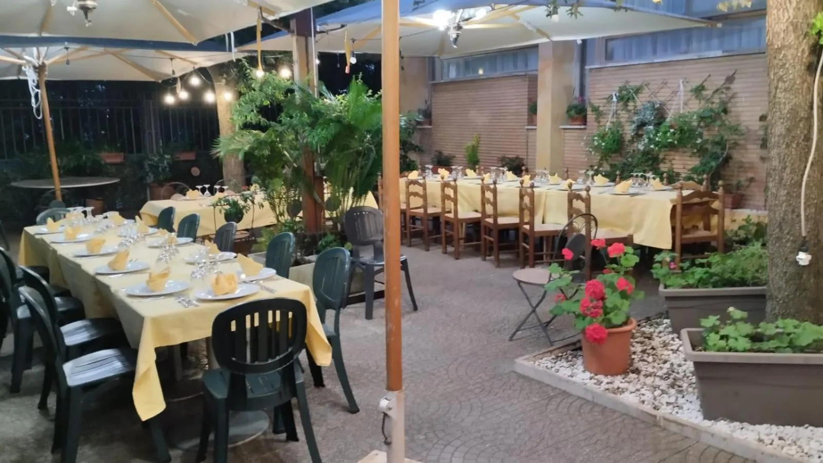 Restaurant/places to eat in Hotel Ristorante Stella