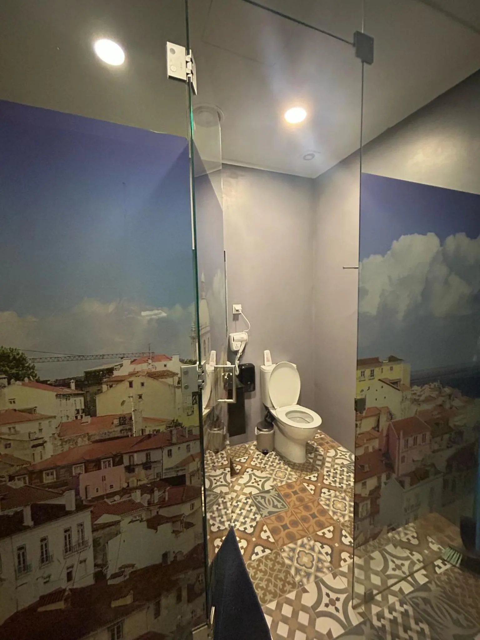 Toilet in Sao Jorge Apartments & Suites