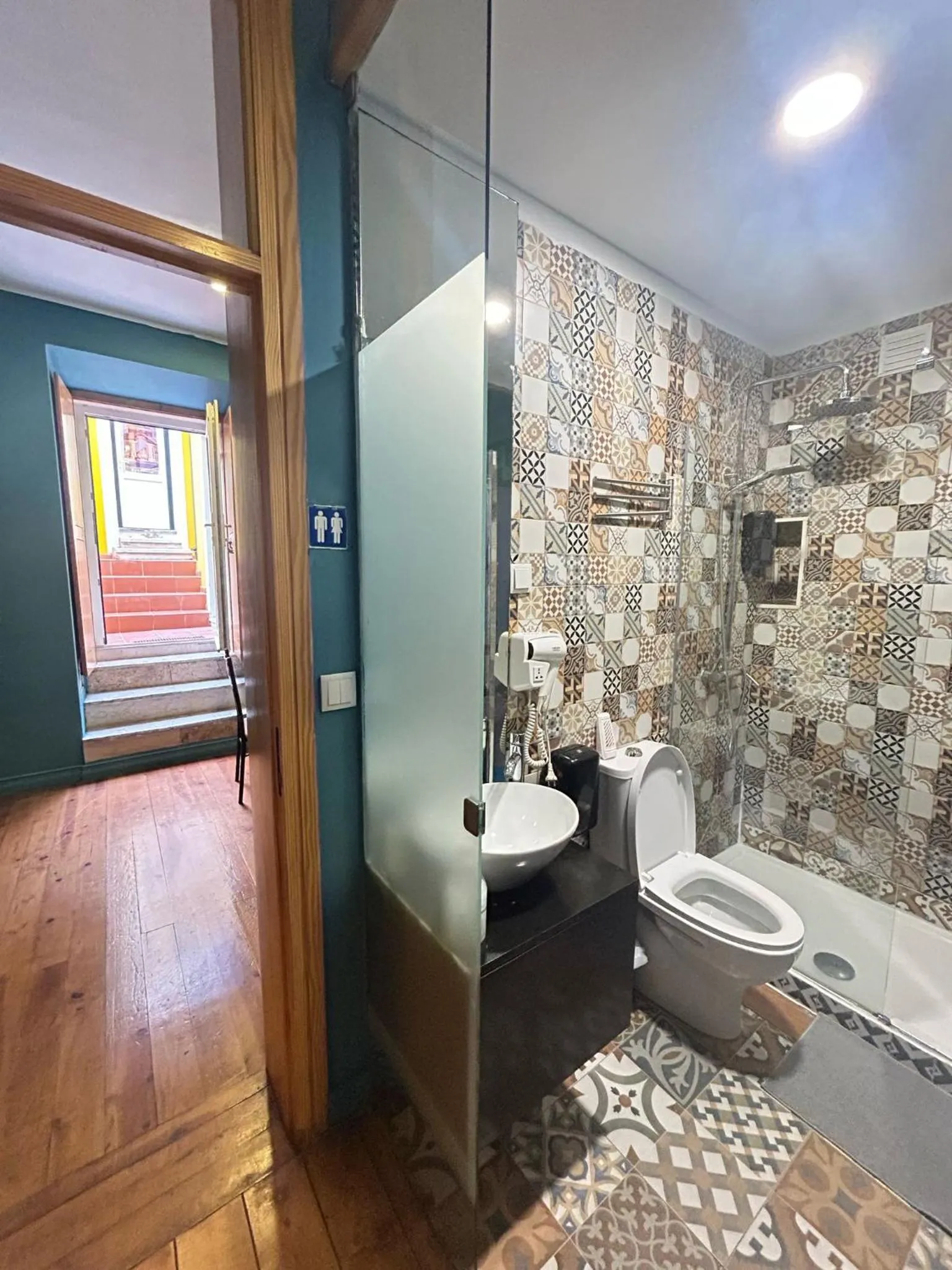 Toilet in Sao Jorge Apartments & Suites