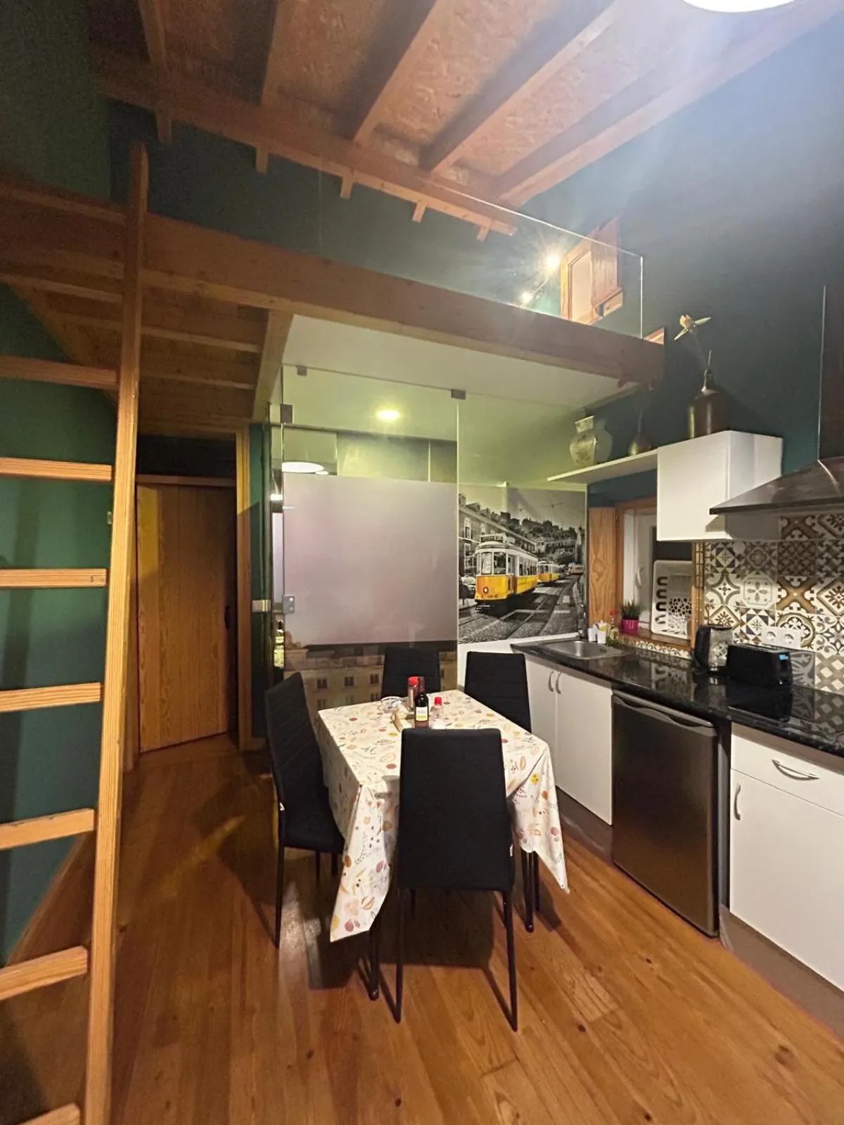 Kitchen or kitchenette in Sao Jorge Apartments & Suites