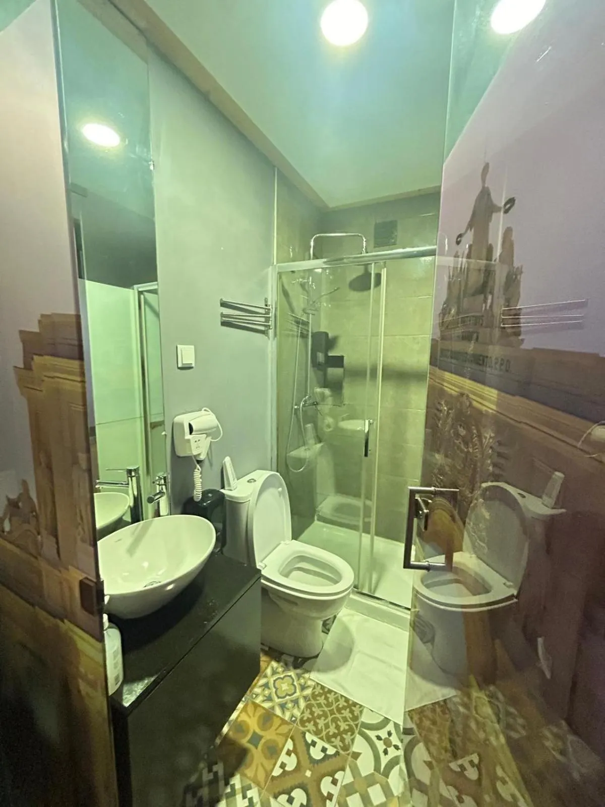 Toilet in Sao Jorge Apartments & Suites