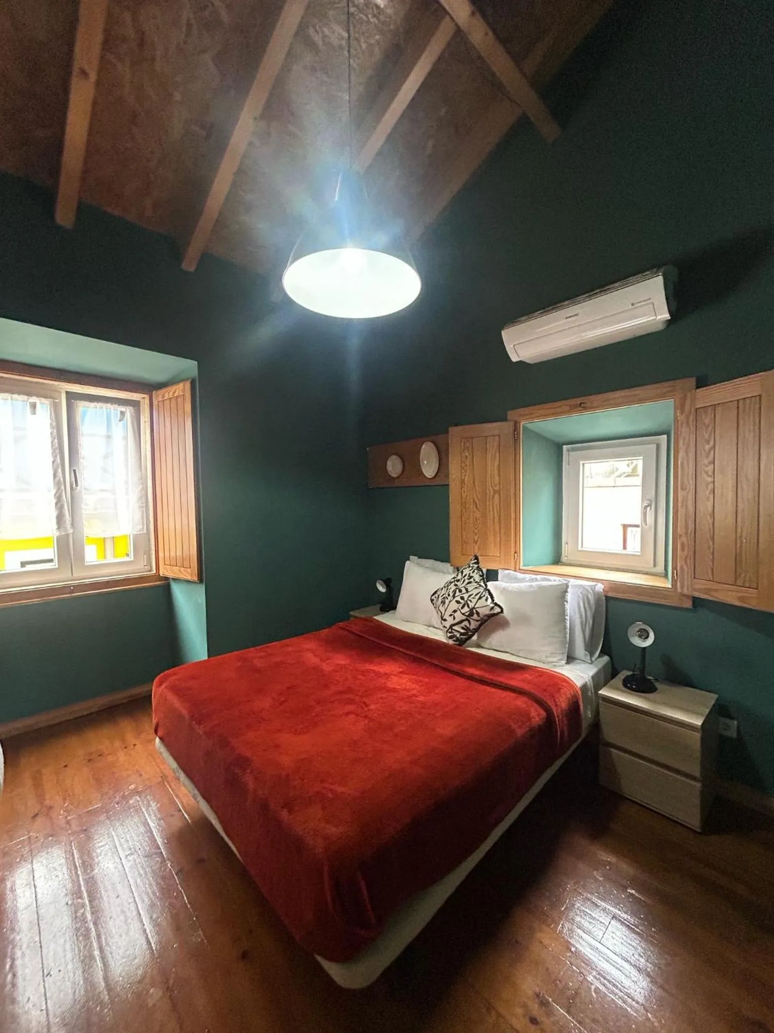 Bedroom, Bed in Sao Jorge Apartments & Suites