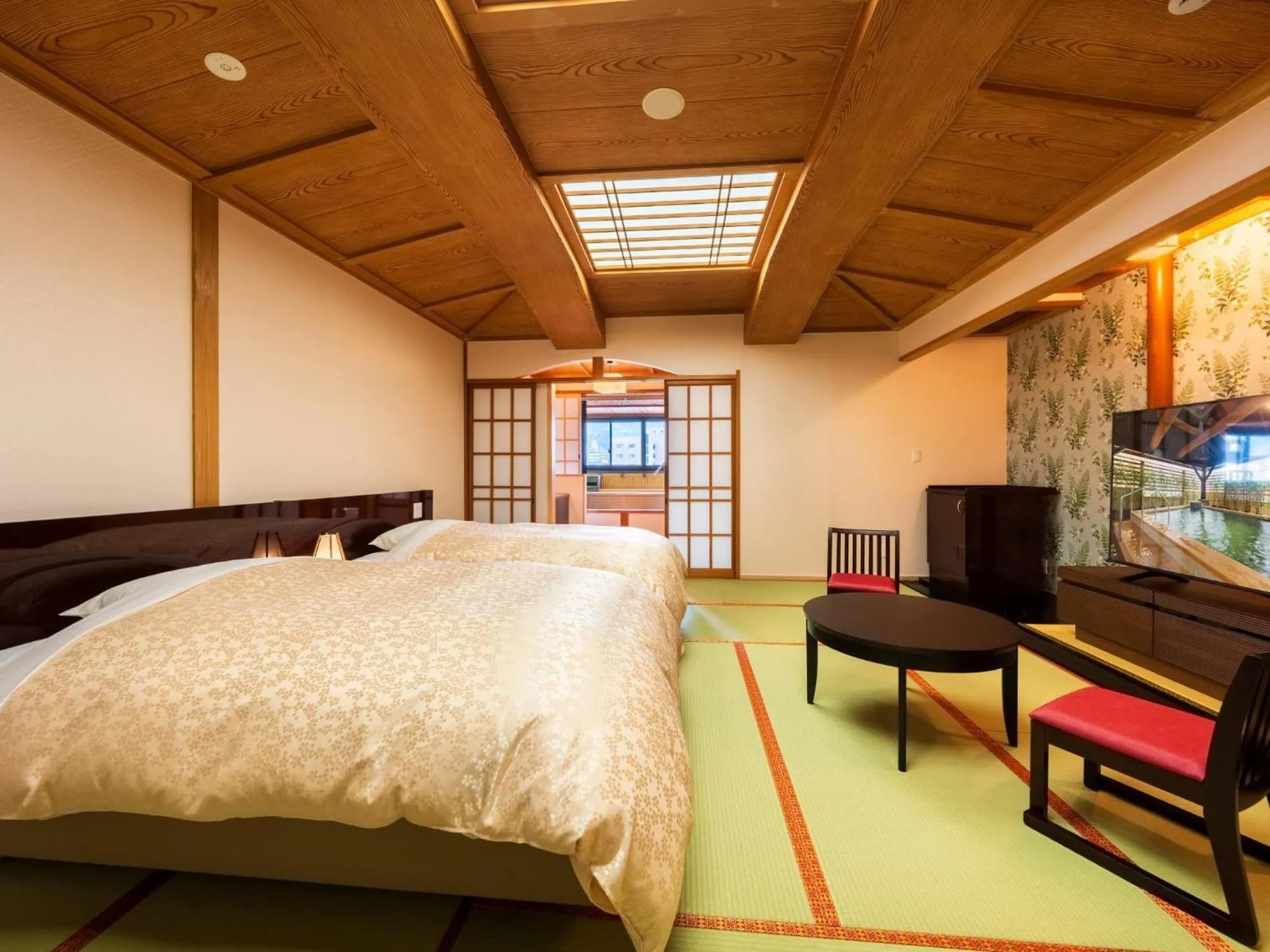 Photo of the whole room, Bed in BeppuOnsen Hotel Sansenkaku