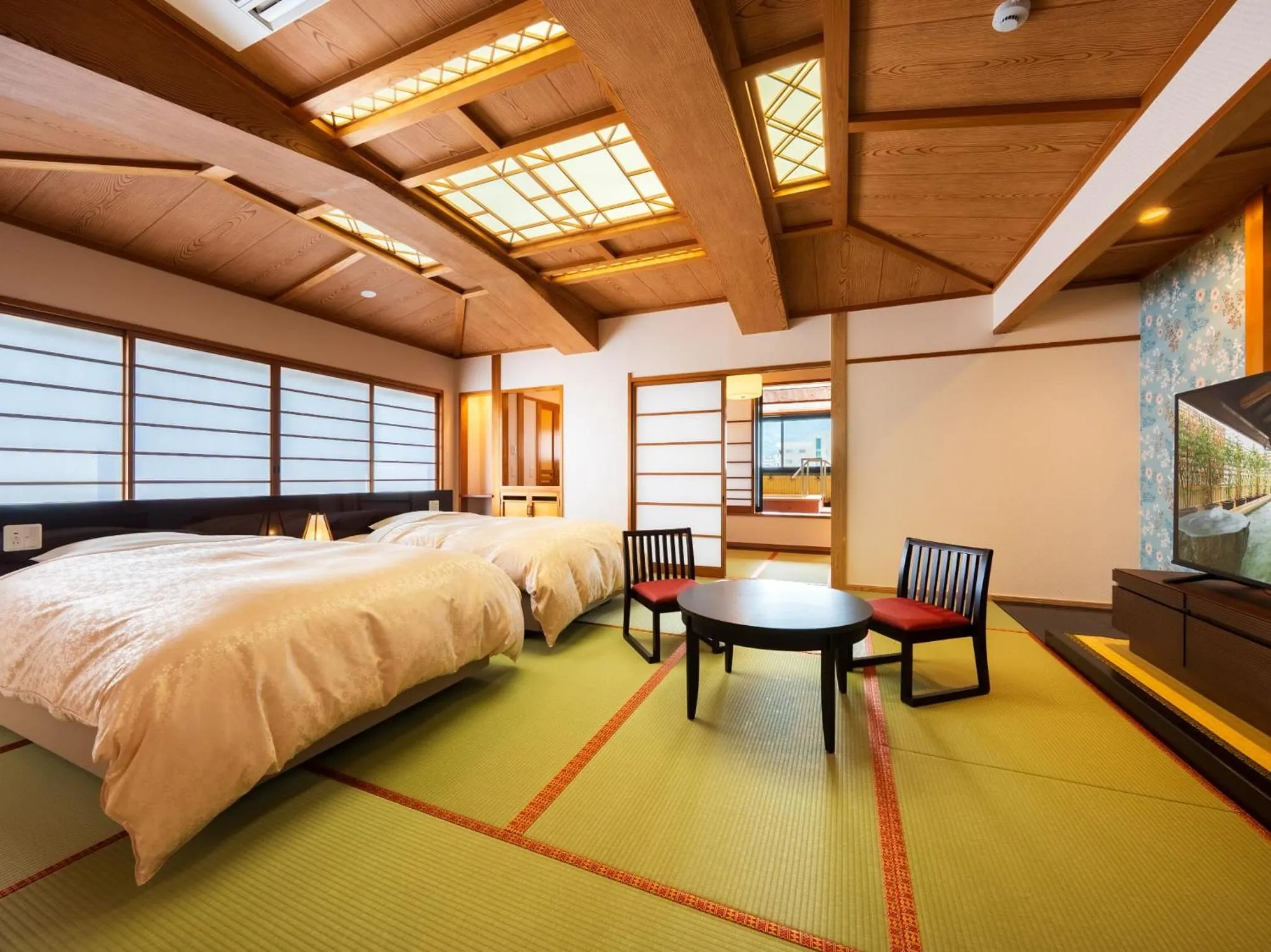 Photo of the whole room, Bed in BeppuOnsen Hotel Sansenkaku