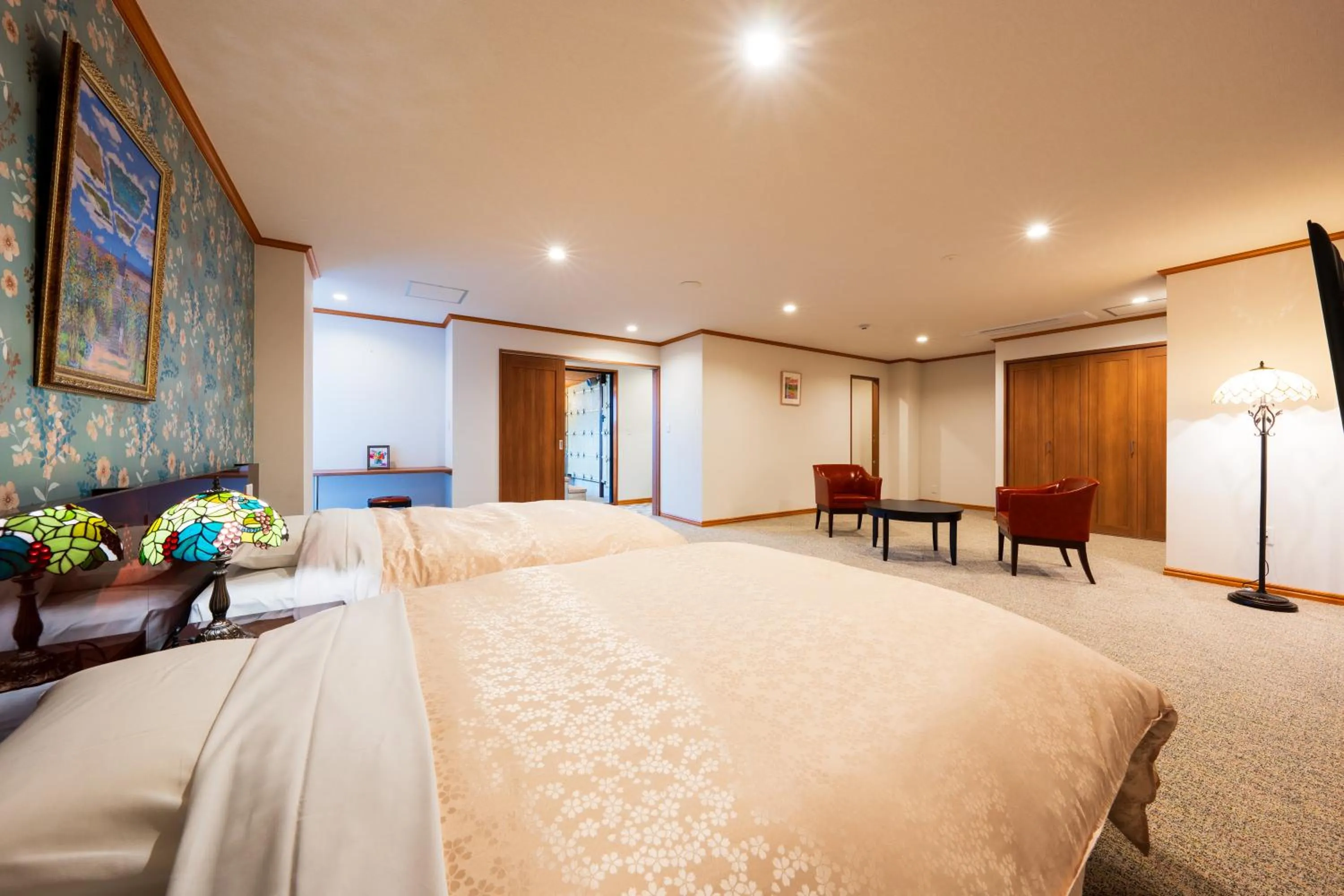 Photo of the whole room, Bed in BeppuOnsen Hotel Sansenkaku
