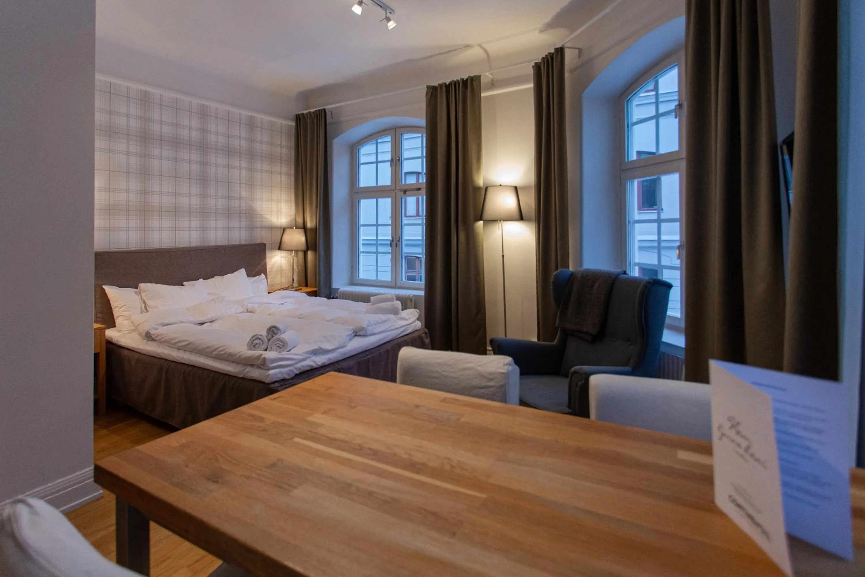 Photo of the whole room, Bed in Continental Apartment Hotel Sundsvall