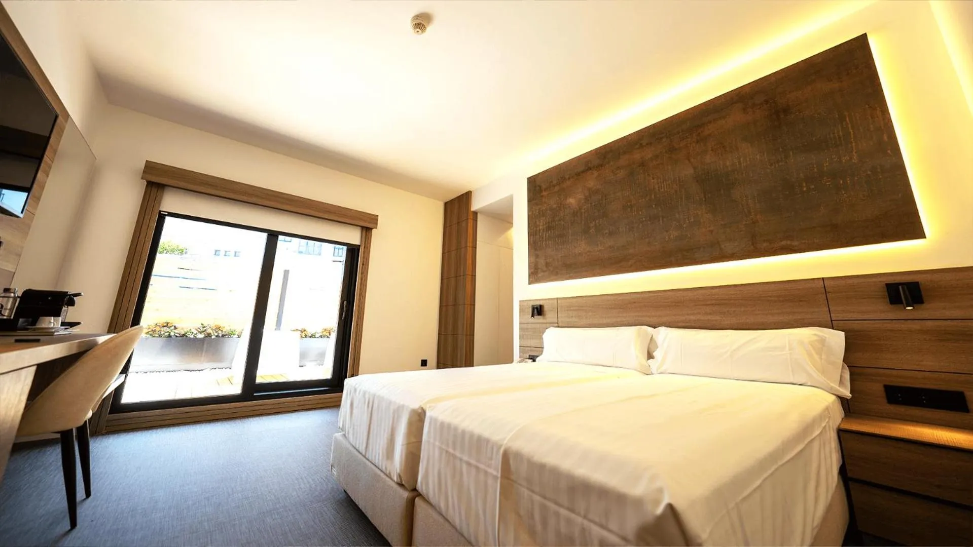 Double or Twin Room with Terrace in Hotel Inffinit Sanxenxo