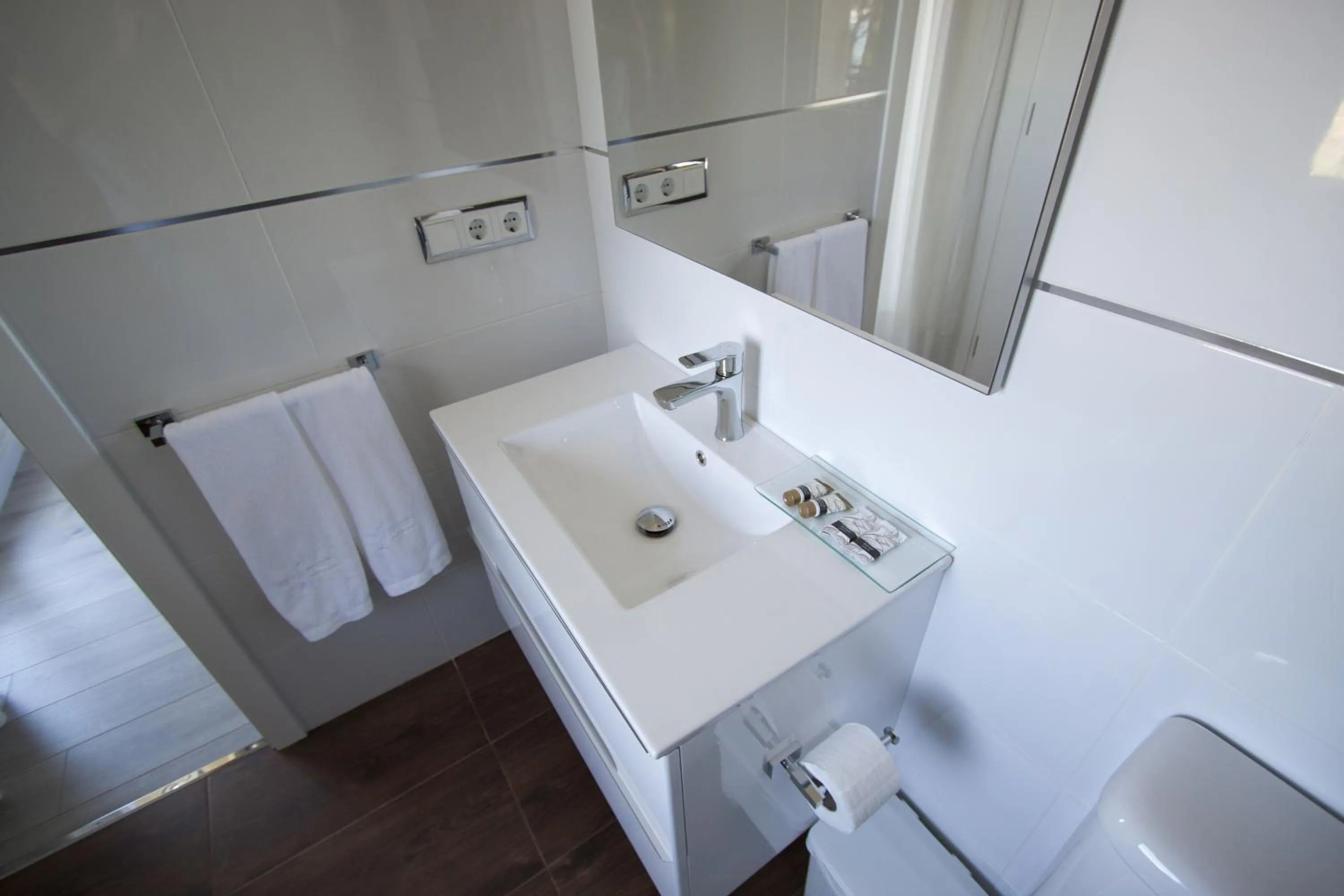 Double or Twin Room in Hotel Inffinit Sanxenxo