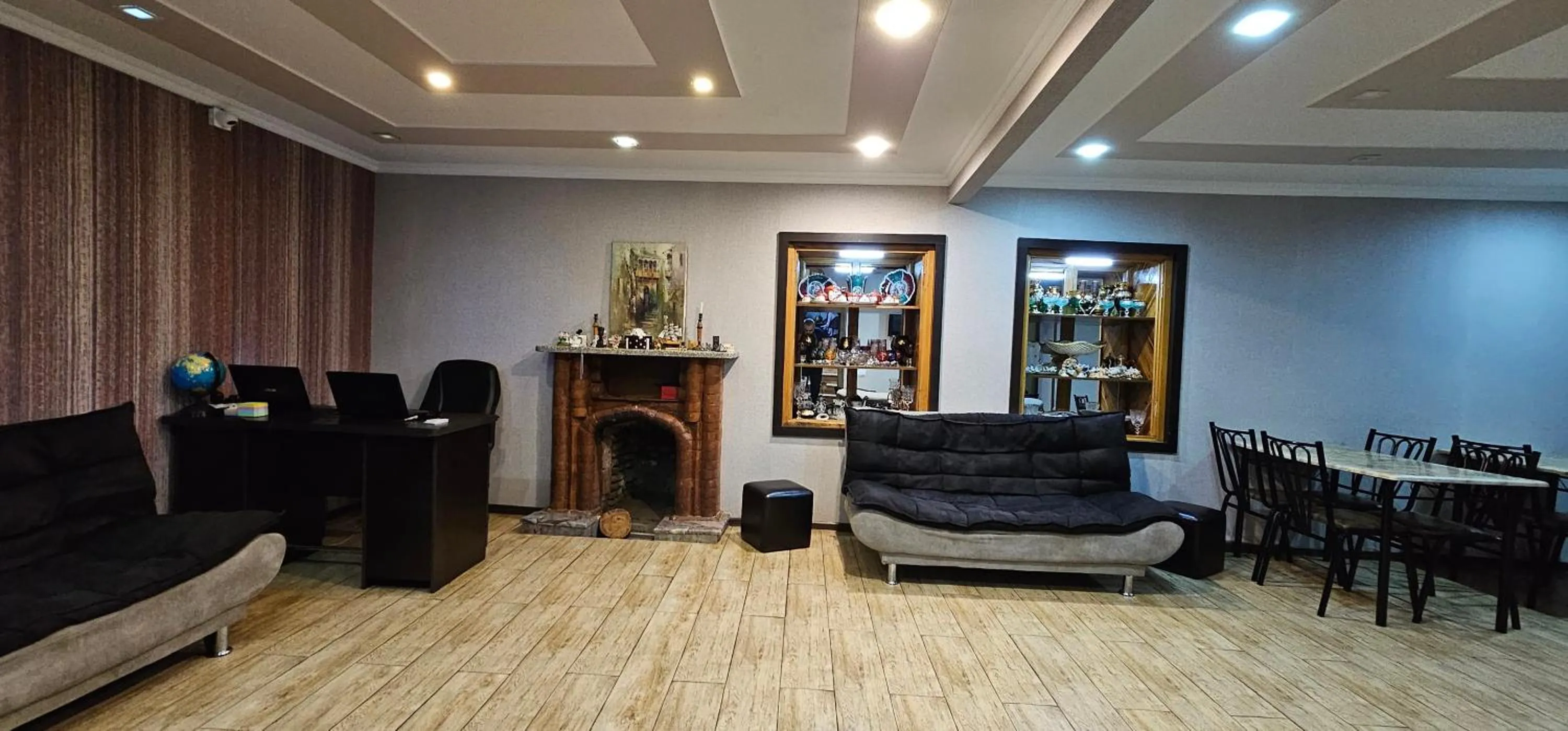 Lobby or reception in 7 Rooms